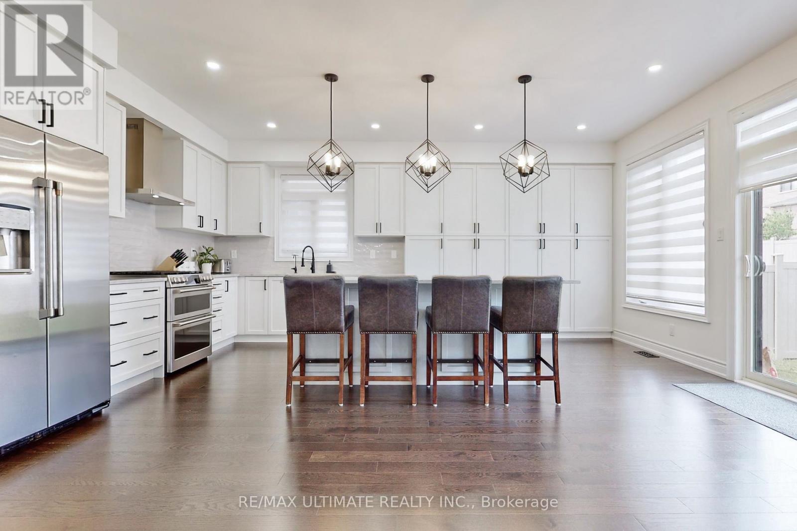 65 Tesla Crescent, East Gwillimbury, Ontario  L9N 0T3 - Photo 15 - N12330157