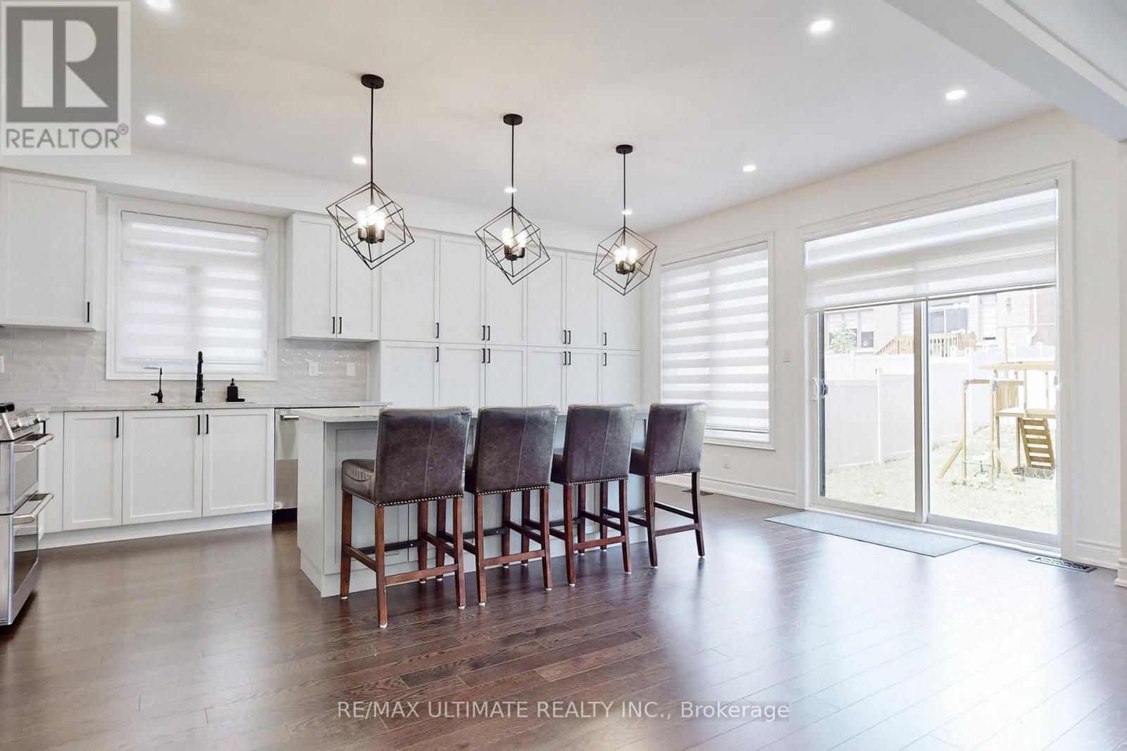 65 Tesla Crescent, East Gwillimbury, Ontario  L9N 0T3 - Photo 16 - N12330157