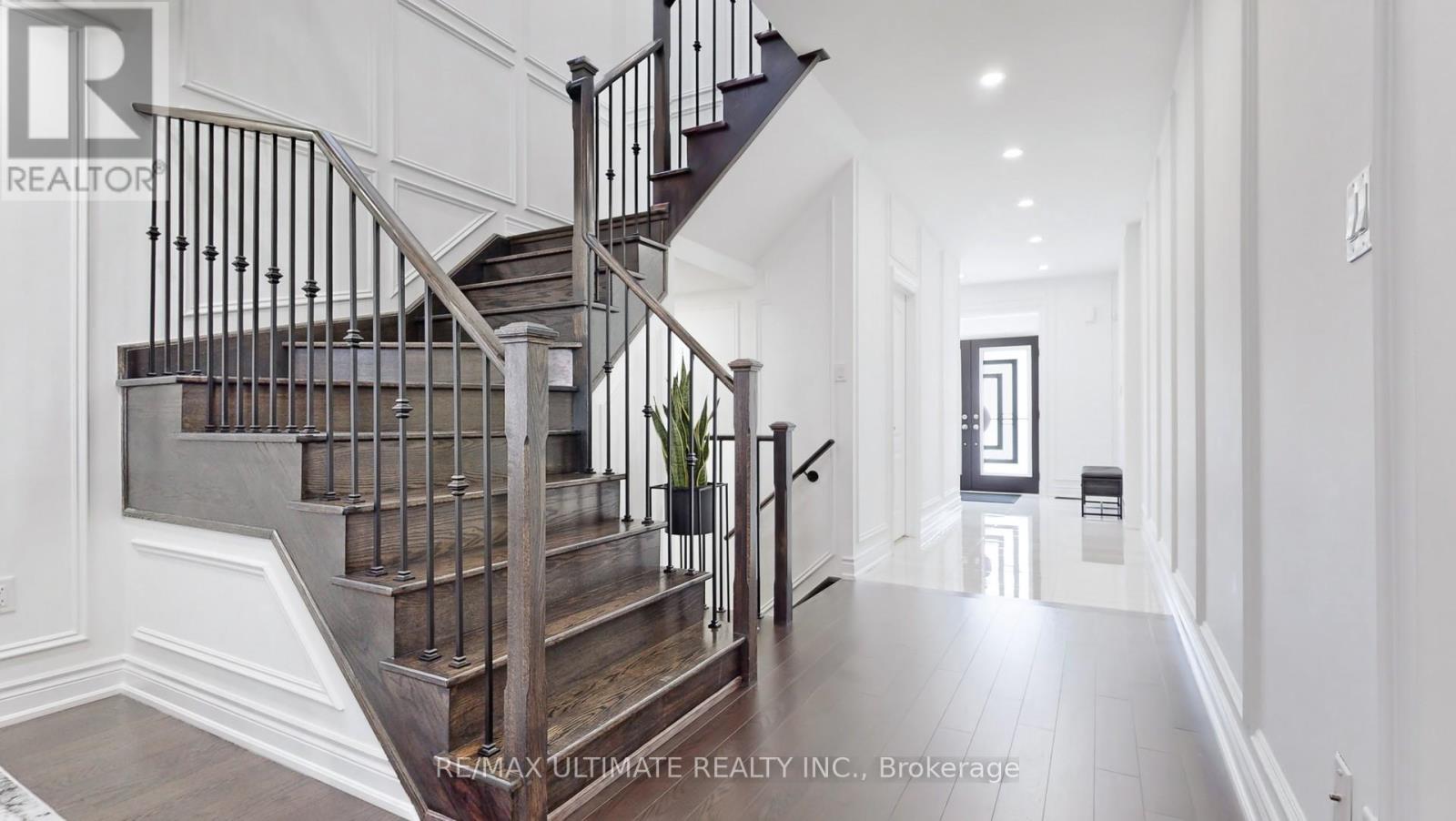 65 Tesla Crescent, East Gwillimbury, Ontario  L9N 0T3 - Photo 6 - N12330157