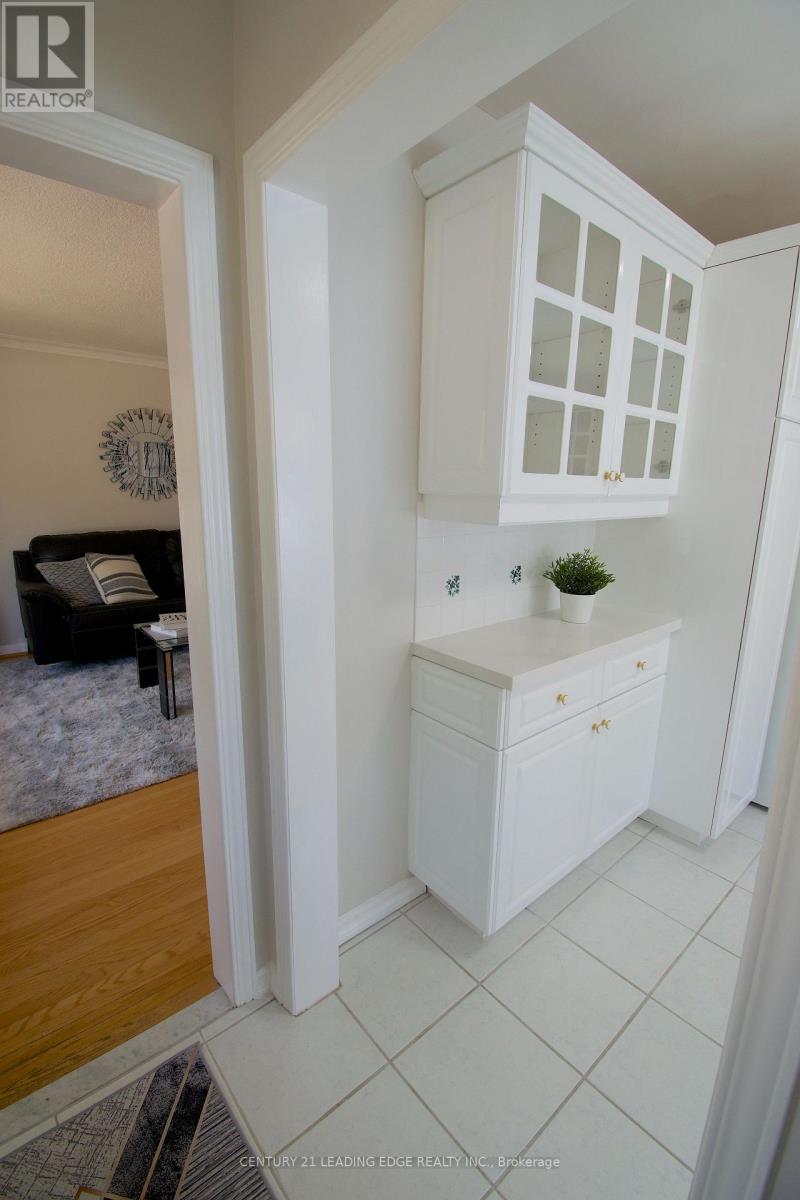 84 Allanford Road, Toronto (Tam O'shanter-Sullivan), Ontario  M1T 2N5 - Photo 10 - E12331716