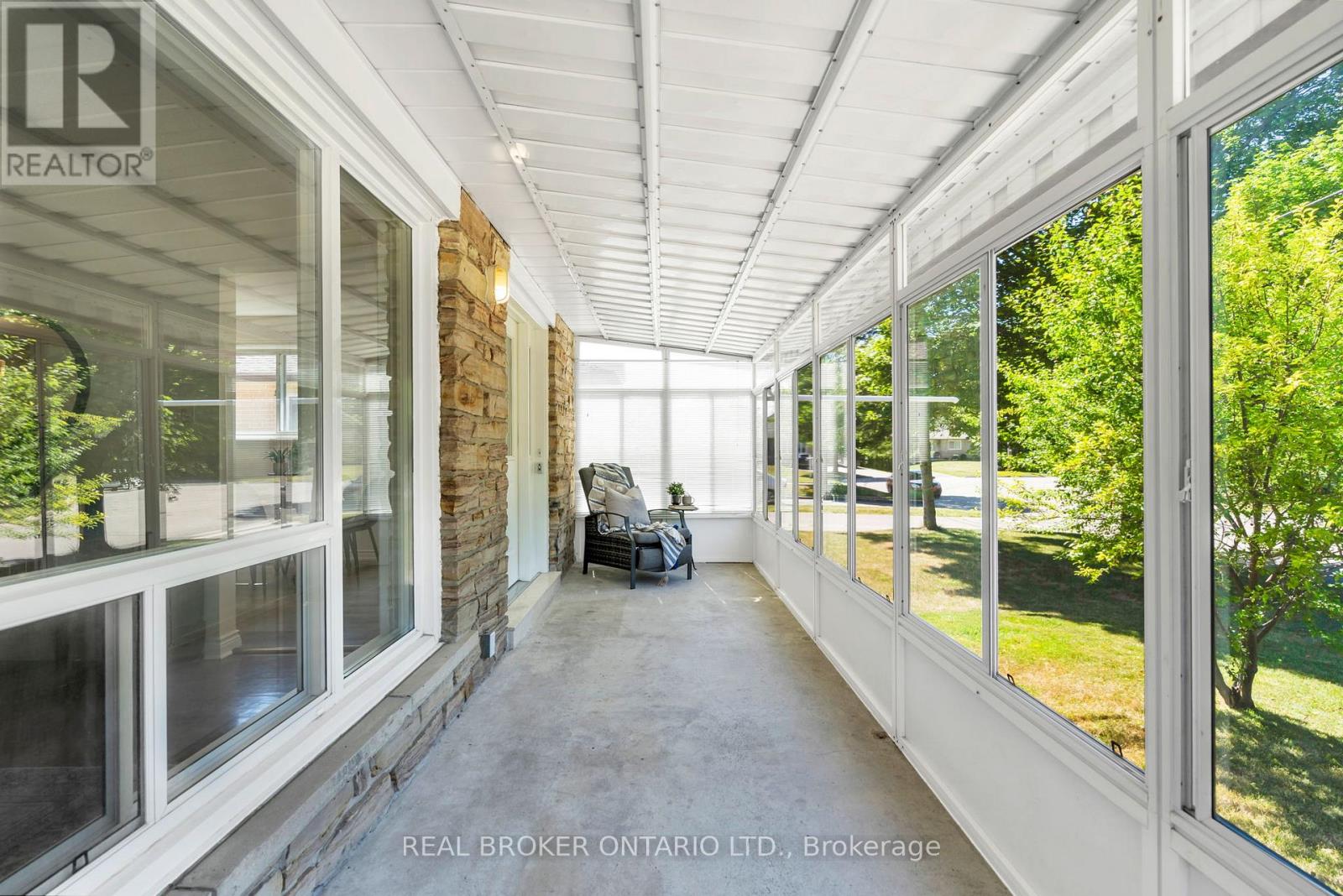 Property at 394 ALLGOOD STREET image 5