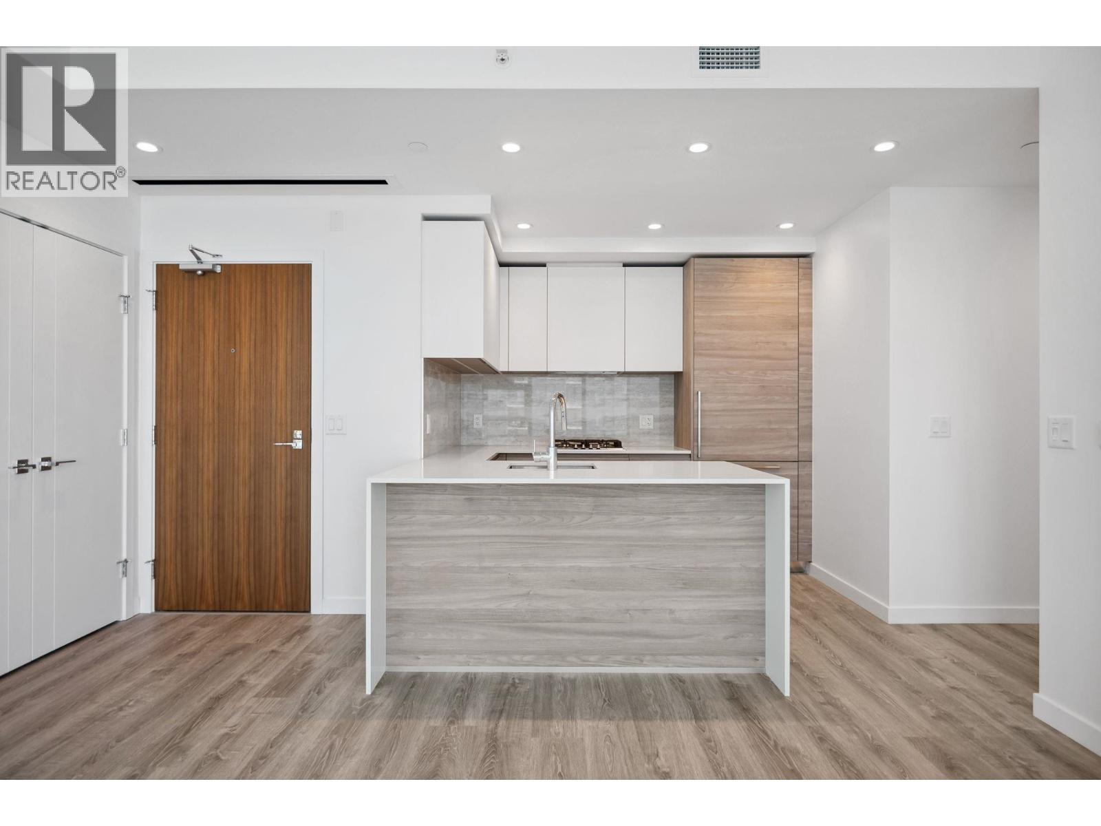 3105 660 Quayside Drive, New Westminster, British Columbia  V3M 0P1 - Photo 3 - R3027565