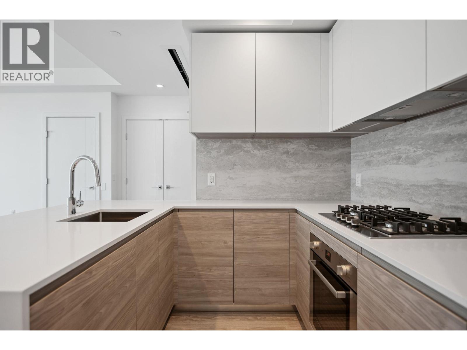 3105 660 Quayside Drive, New Westminster, British Columbia  V3M 0P1 - Photo 5 - R3027565