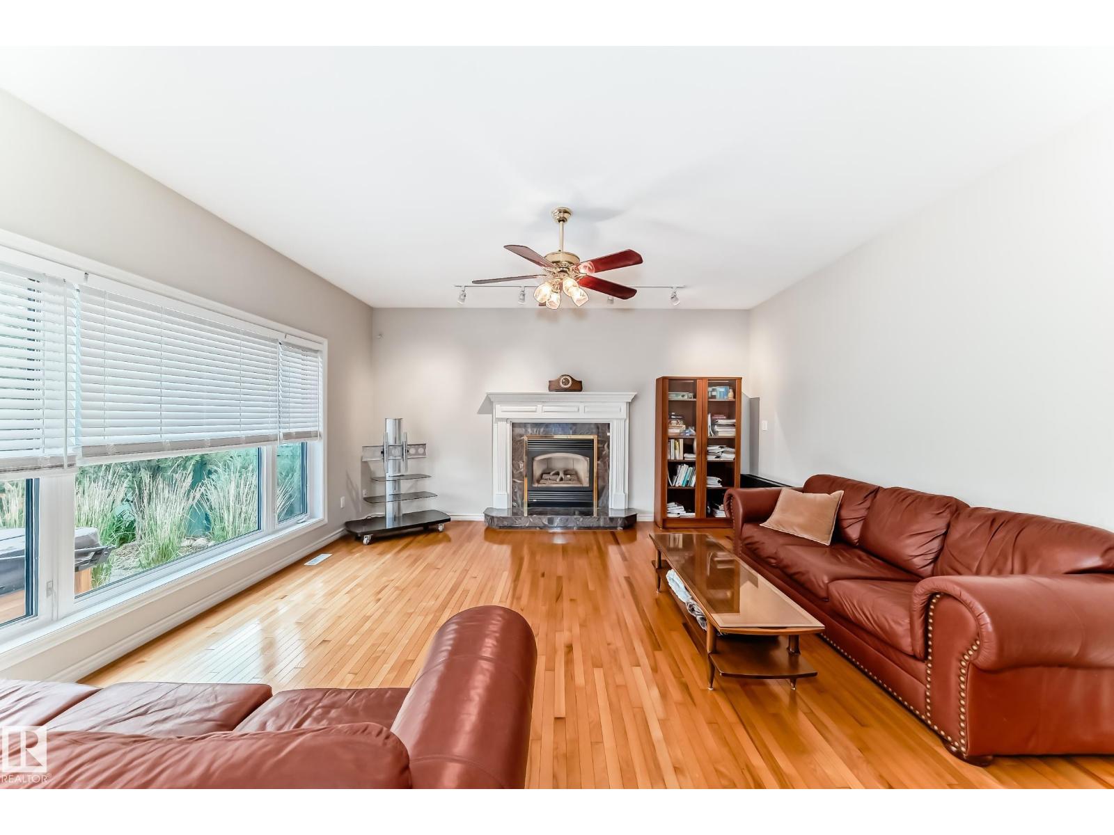 946 Wallbridge Pl Nw, Edmonton, Alberta  T6M 2L7 - Photo 16 - E4451796