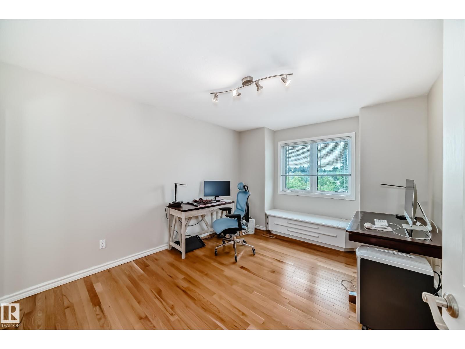 946 Wallbridge Pl Nw, Edmonton, Alberta  T6M 2L7 - Photo 39 - E4451796