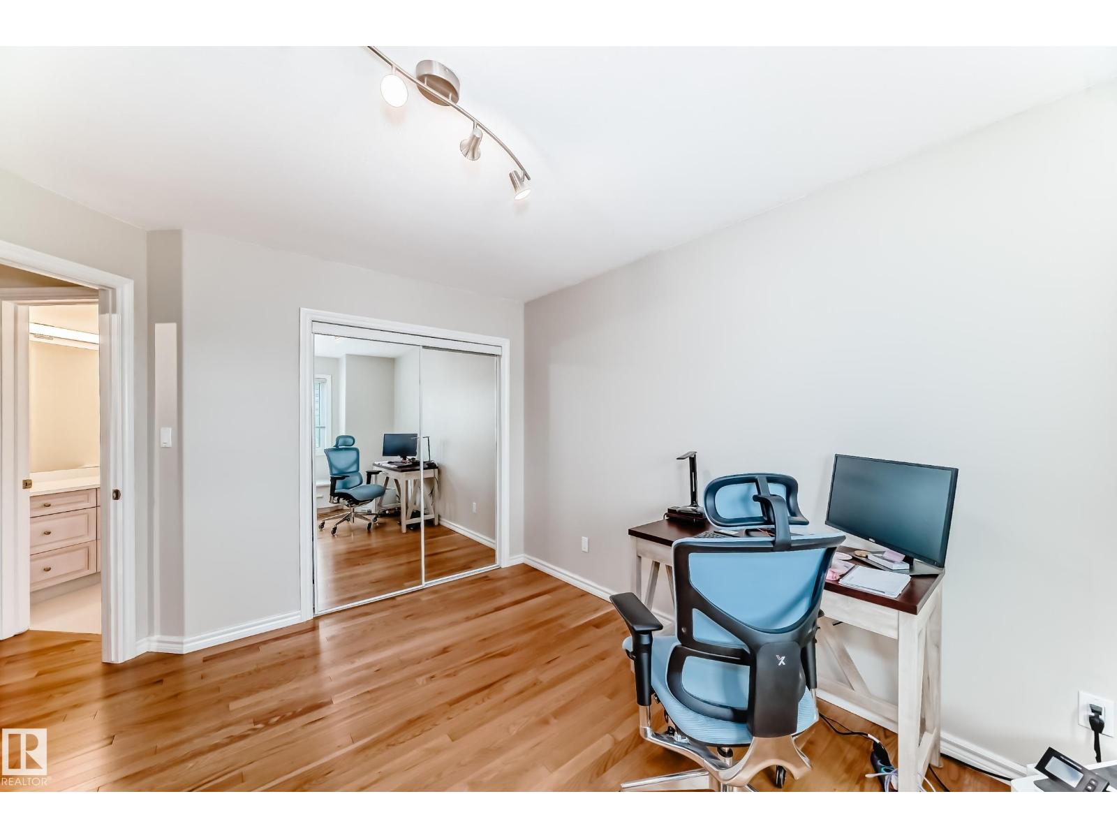 946 Wallbridge Pl Nw, Edmonton, Alberta  T6M 2L7 - Photo 40 - E4451796