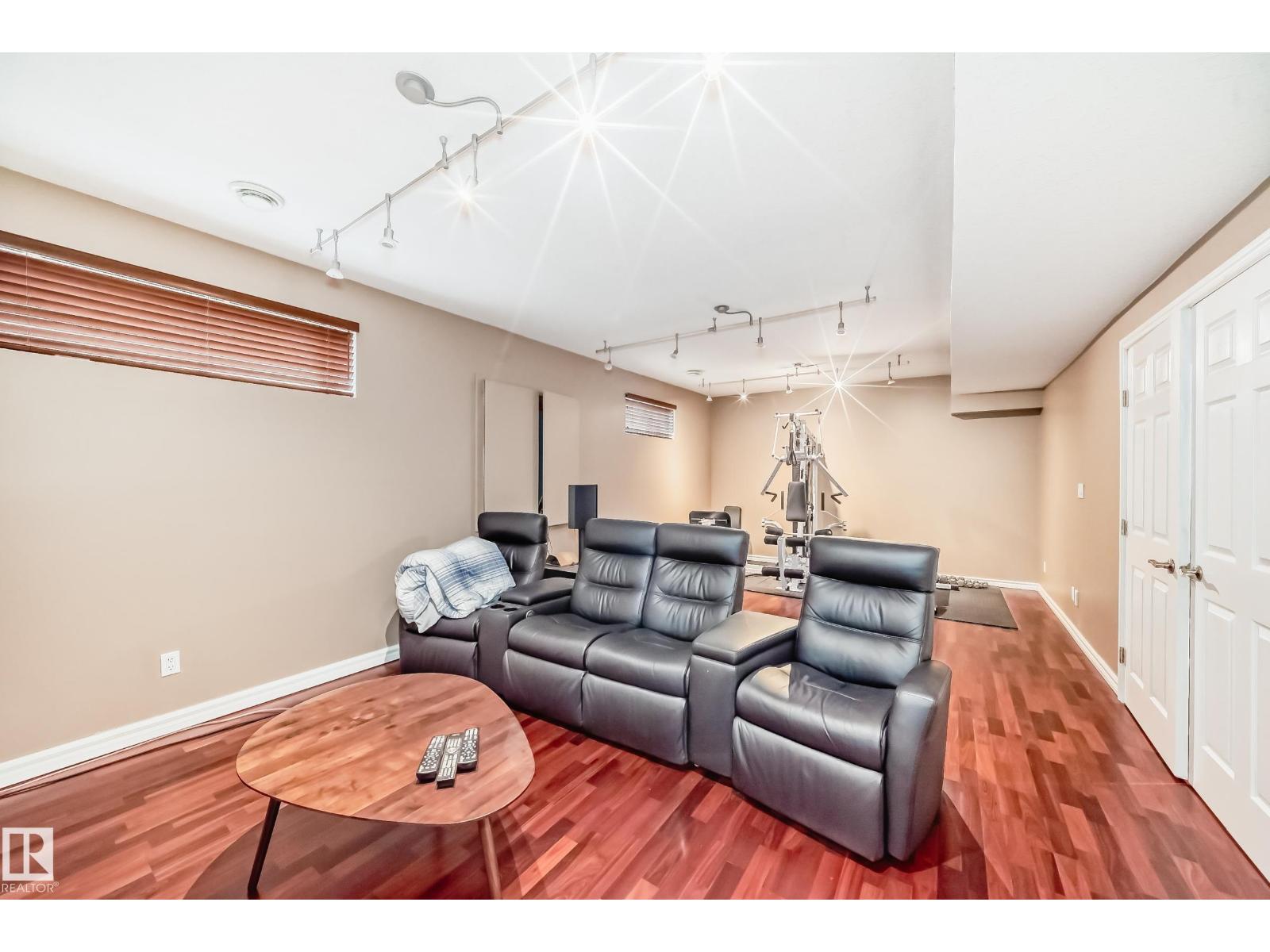 946 Wallbridge Pl Nw, Edmonton, Alberta  T6M 2L7 - Photo 52 - E4451796