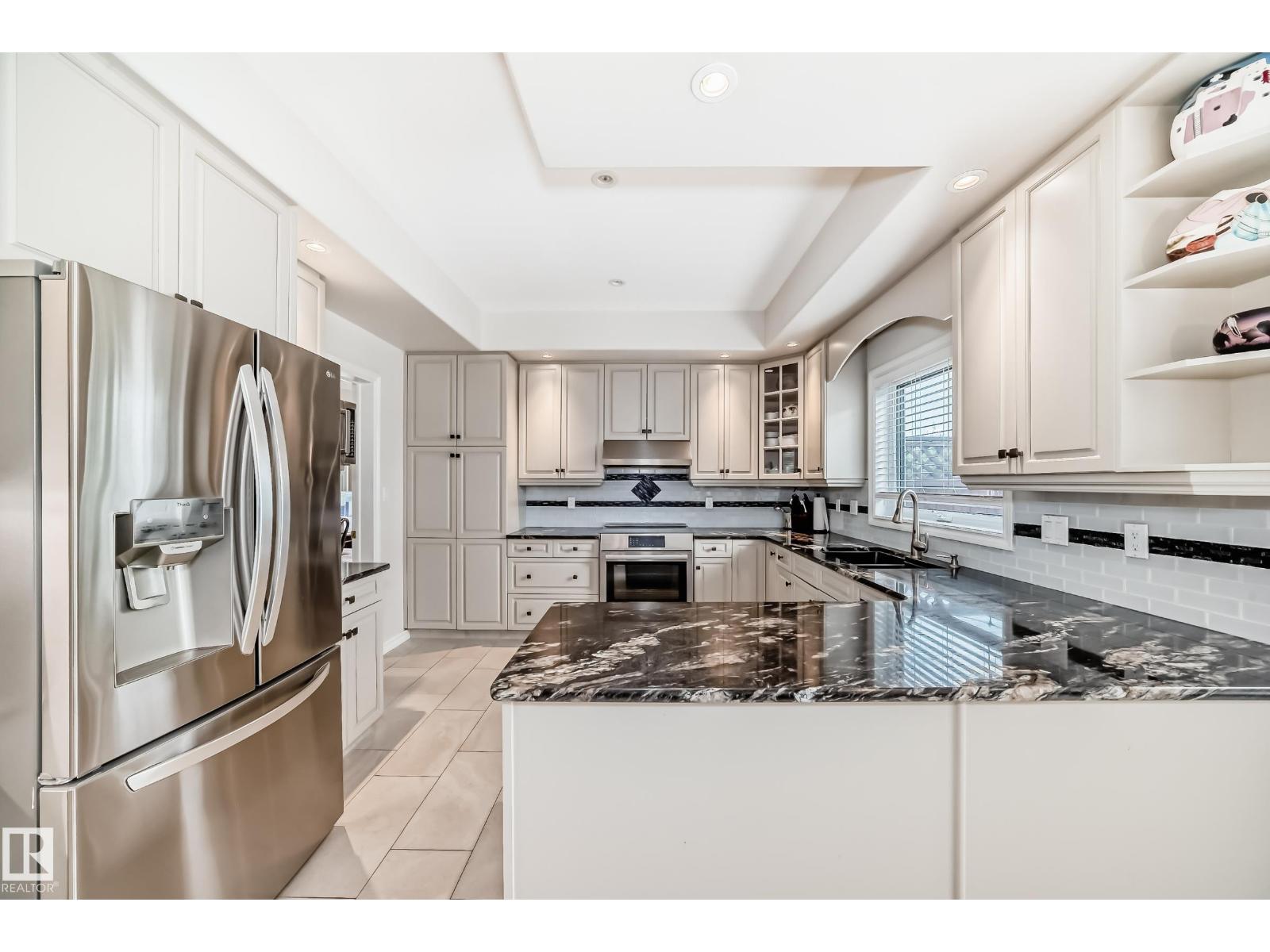946 Wallbridge Pl Nw, Edmonton, Alberta  T6M 2L7 - Photo 9 - E4451796