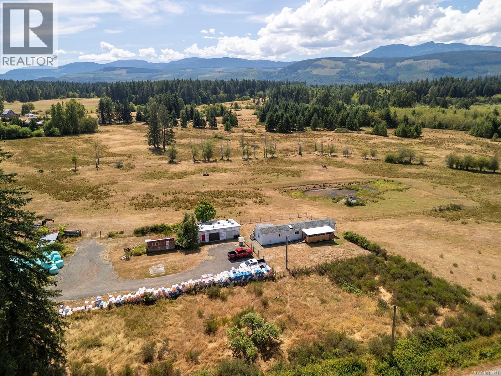 7561 Howard Rd, Black Creek, British Columbia  V9J 1G2 - Photo 4 - 1010521