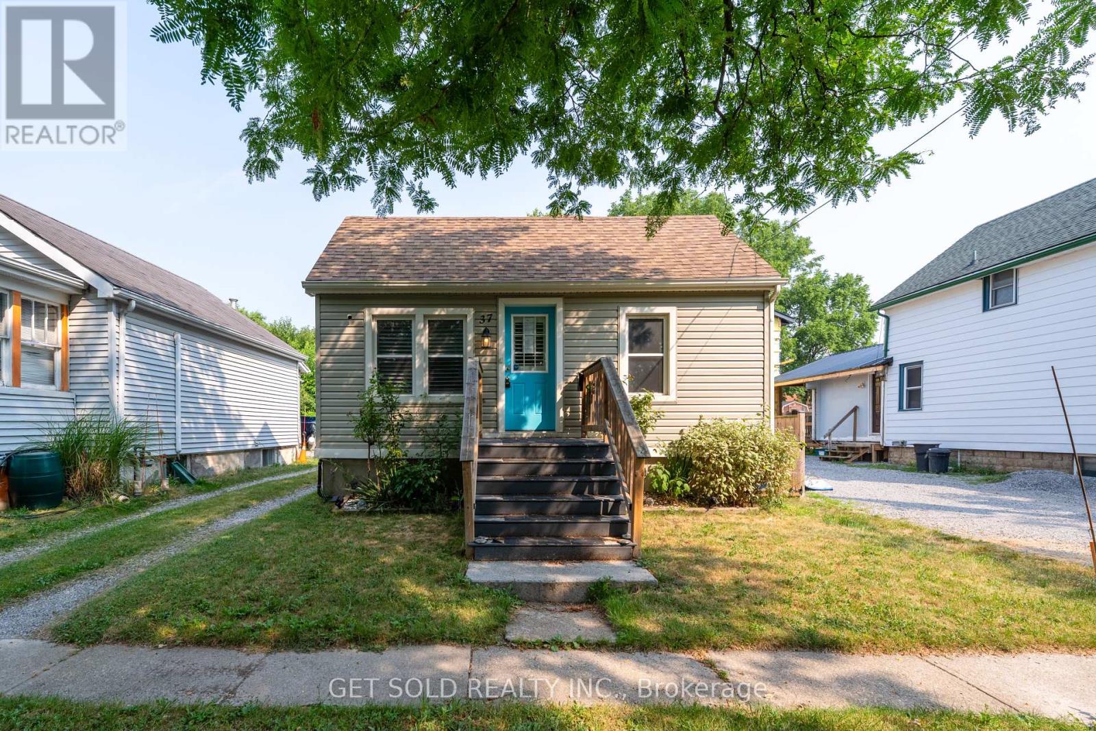 37 MAPLECREST AVENUE, St. Catharines, Ontario
