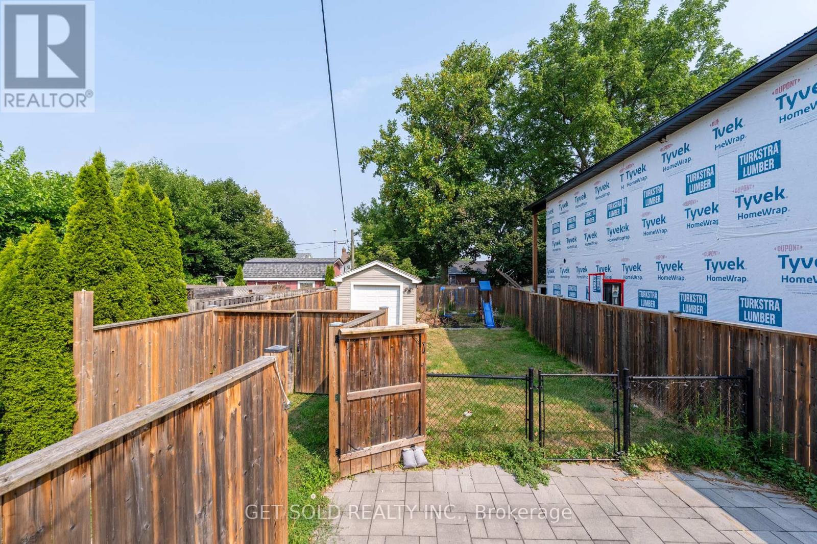 37 Maplecrest Avenue, St. Catharines, Ontario  L2T 1A7 - Photo 25 - X12331746