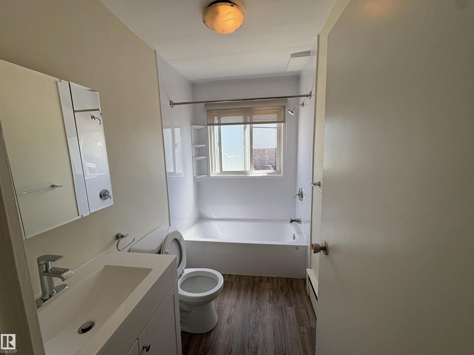 Property at #6 10625 107 AV NW image 5