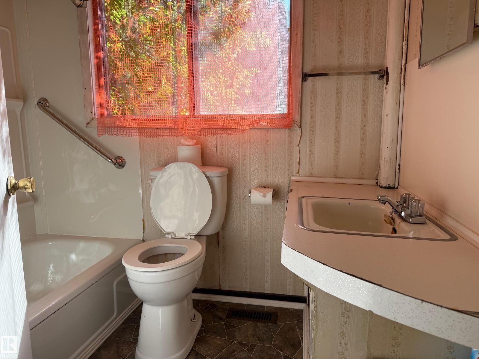 52006 Rge Rd 22, Rural Parkland County, Alberta  T7Y 2J1 - Photo 19 - E4451598