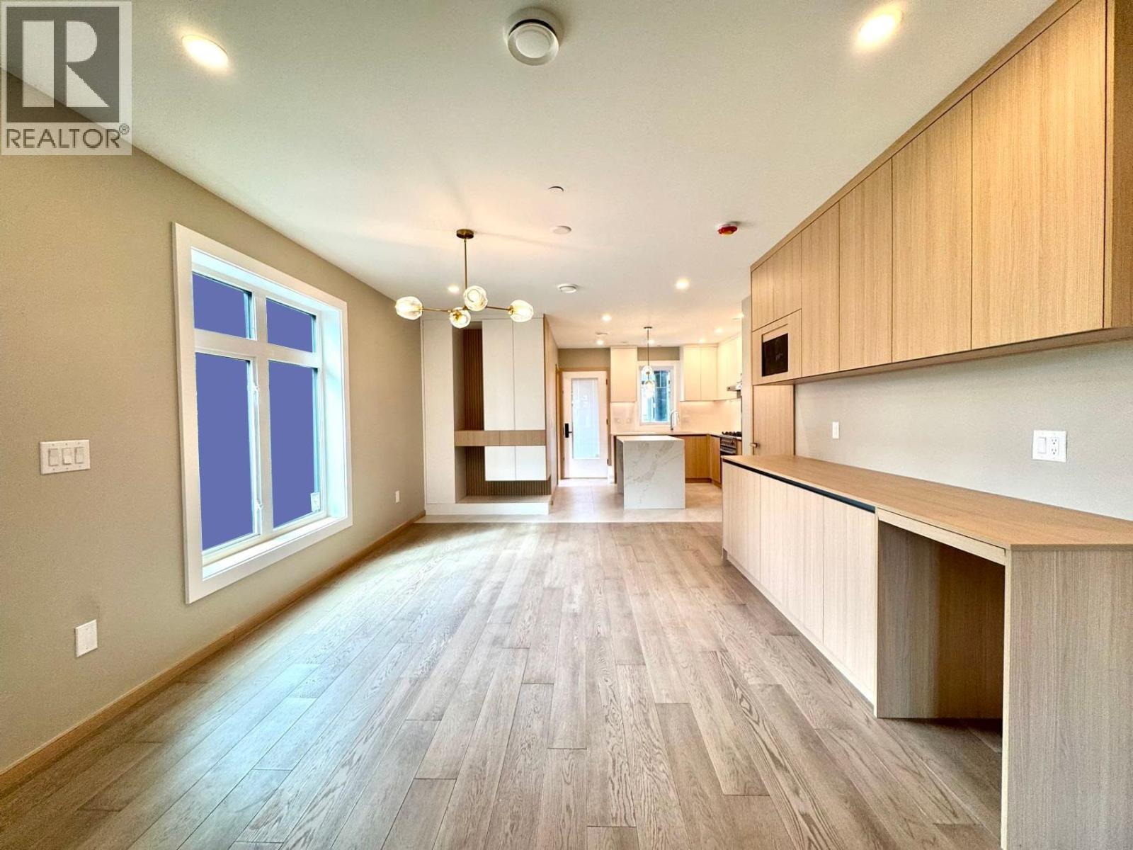 5216 Rupert Street, Vancouver, British Columbia  V5R 2J9 - Photo 3 - R3034716