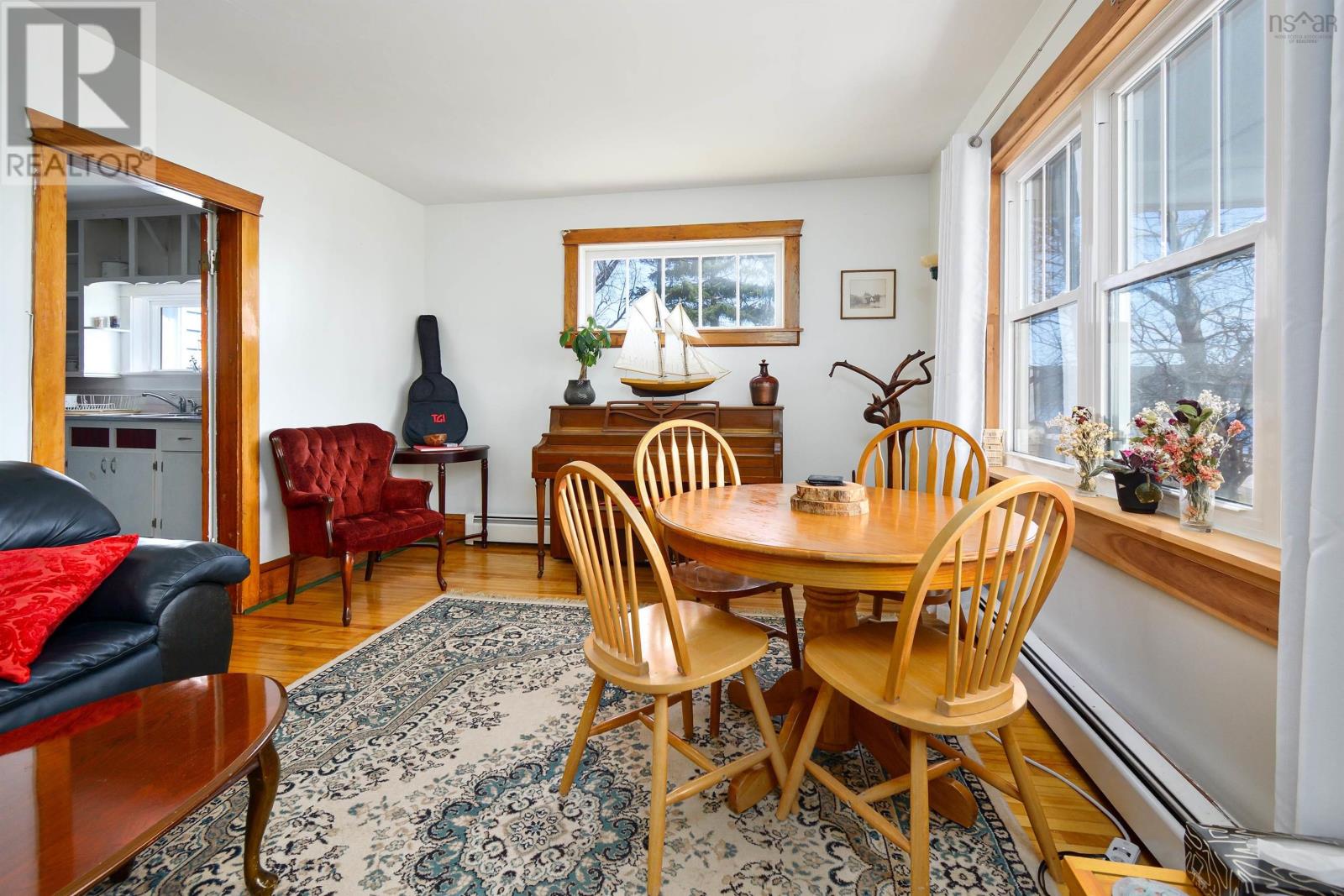 555 Chebucto, Baddeck, Nova Scotia  B0E 1B0 - Photo 10 - 202510971