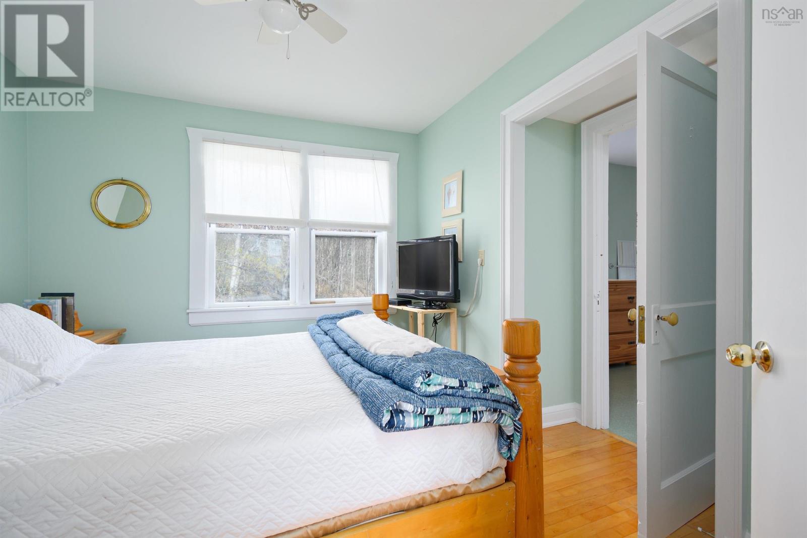 555 Chebucto, Baddeck, Nova Scotia  B0E 1B0 - Photo 25 - 202510971