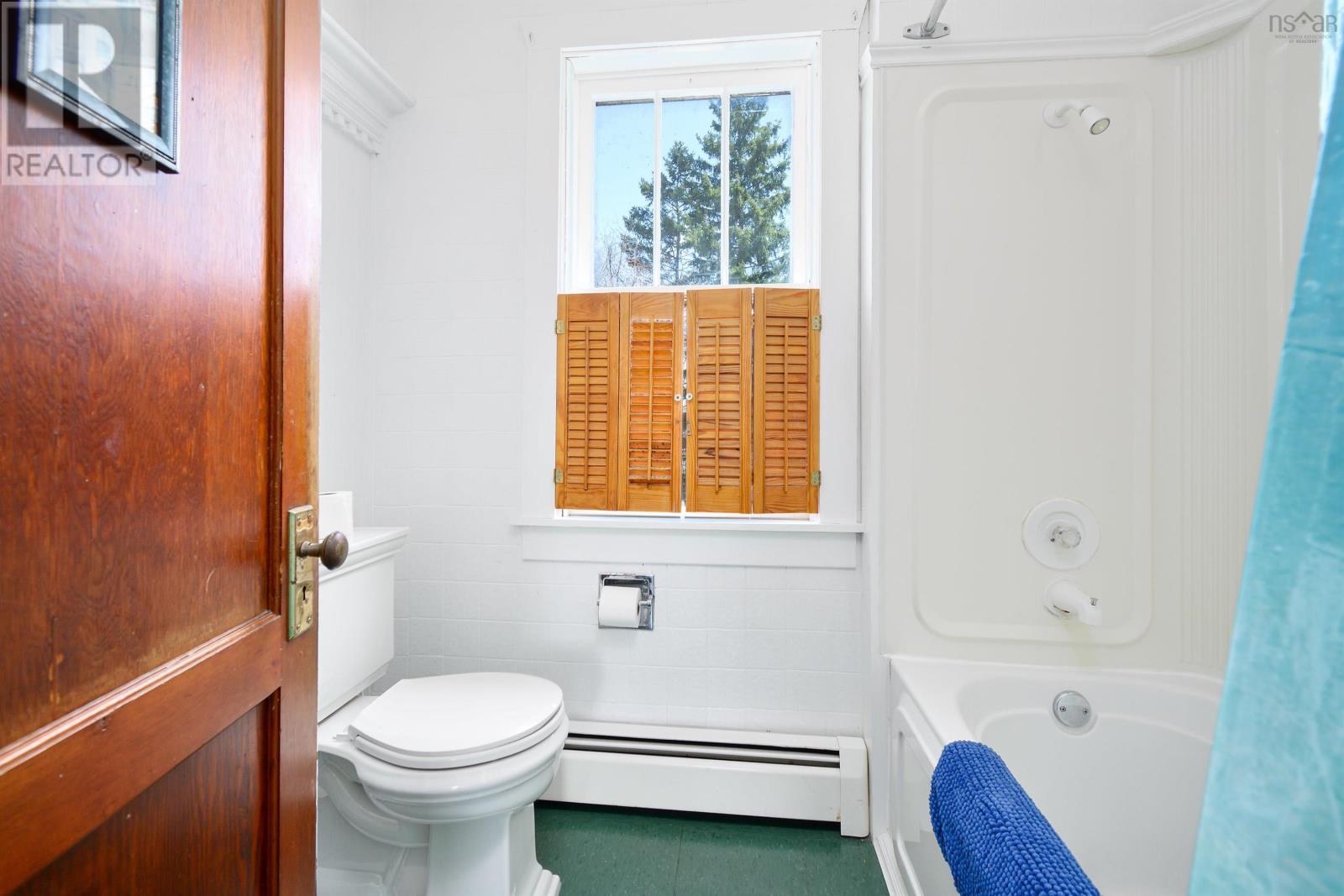 555 Chebucto, Baddeck, Nova Scotia  B0E 1B0 - Photo 31 - 202510971