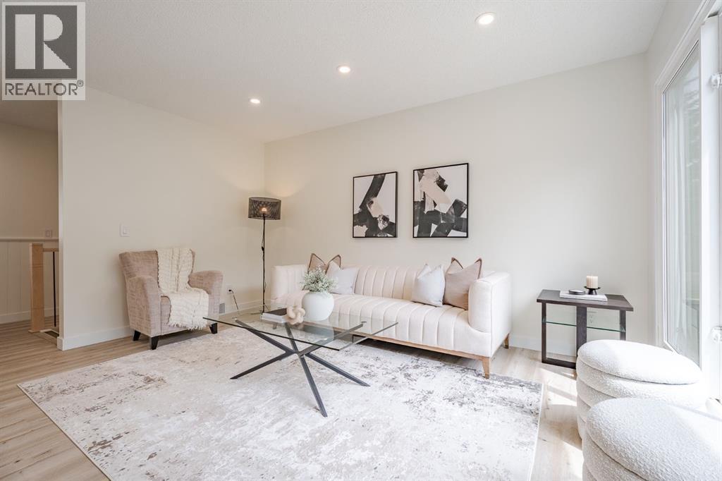 Property at 14924 Deerfield Drive SE image 3