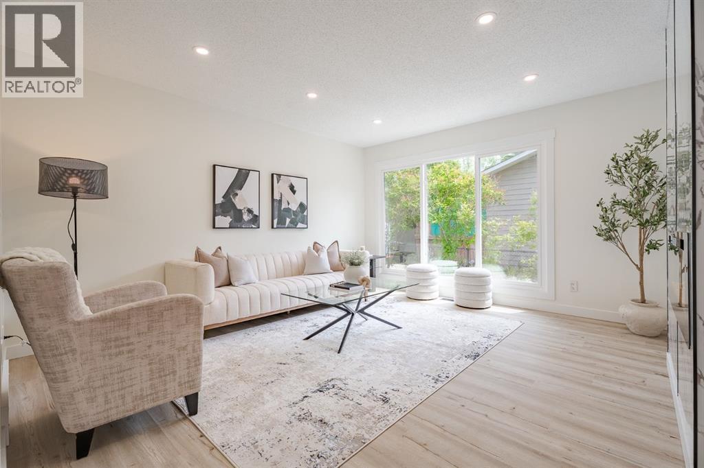 Property at 14924 Deerfield Drive SE image 4