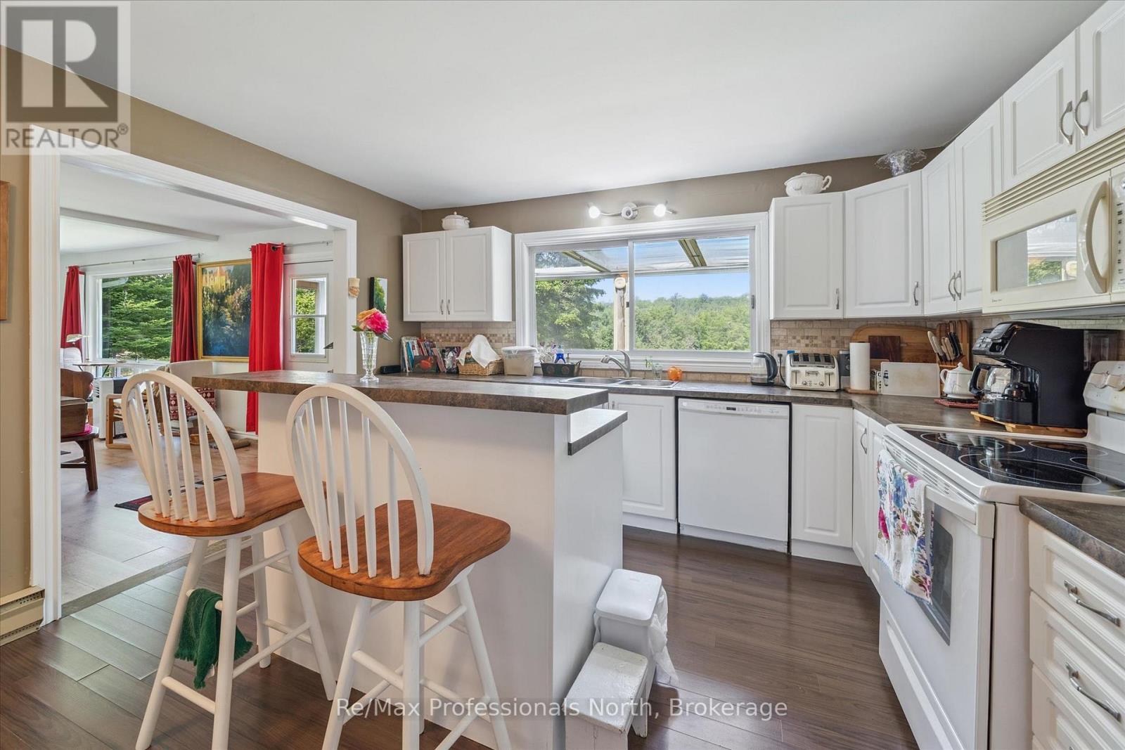 1042 River Haven Road, Bracebridge (Draper), Ontario  P1L 1X1 - Photo 15 - X12331846