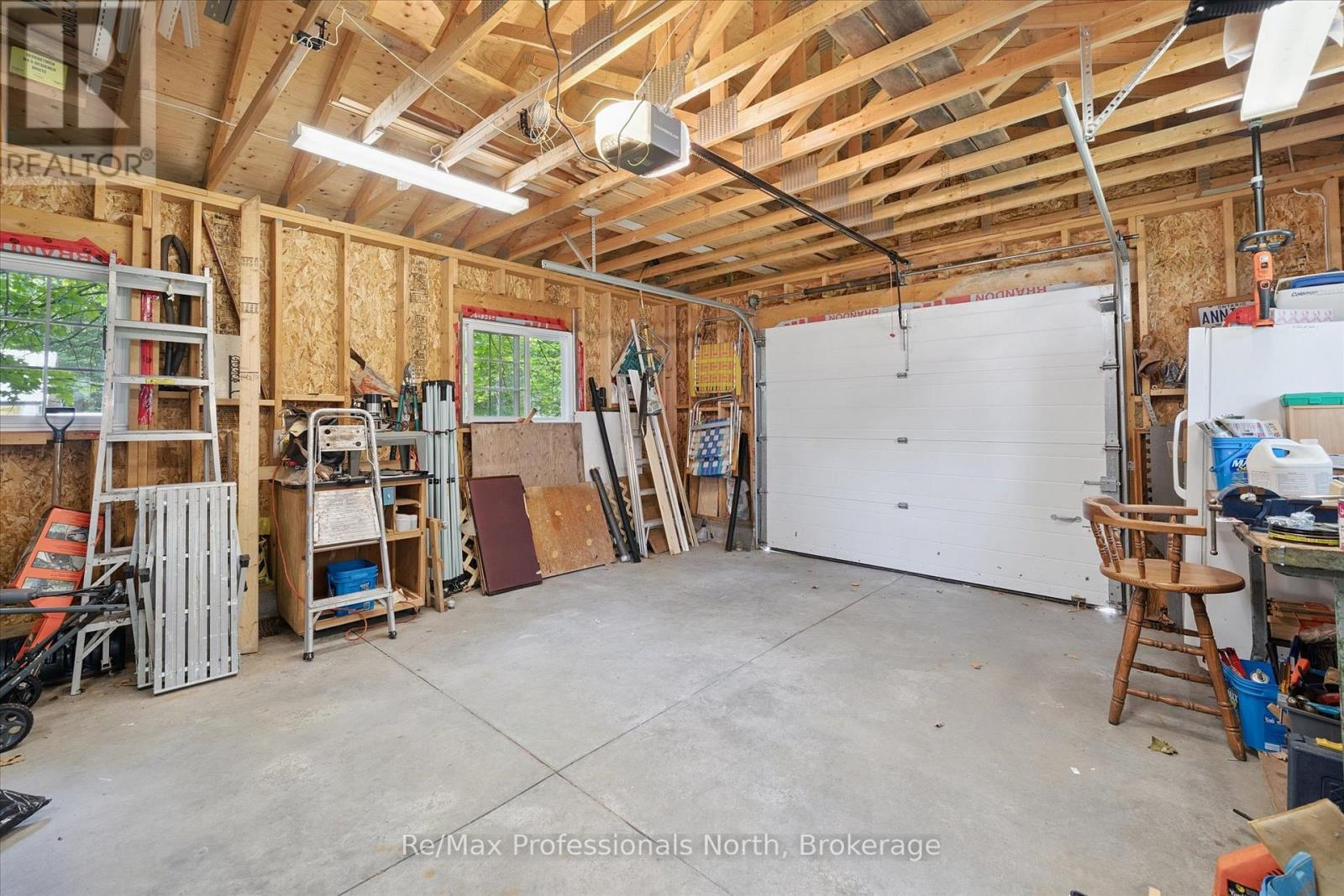 1042 River Haven Road, Bracebridge, Ontario  P1L 1X1 - Photo 45 - X12331846