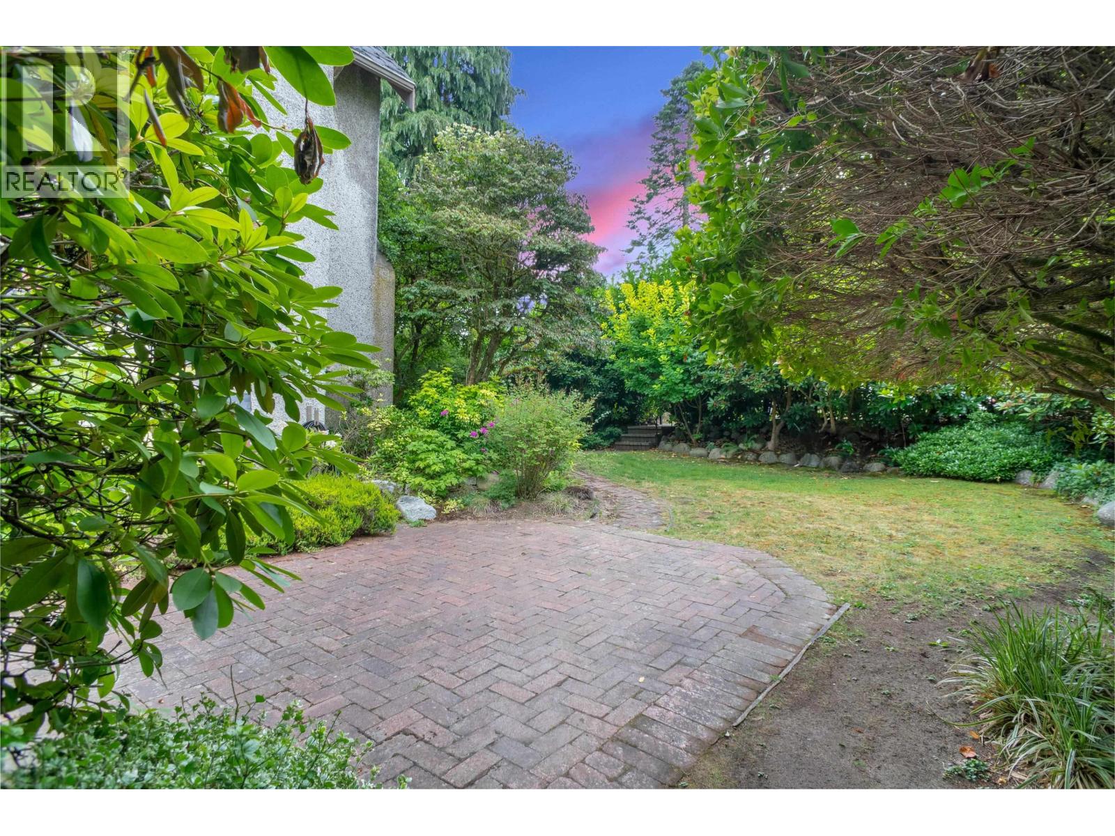 1897 W 37th Avenue, Vancouver, British Columbia  V6M 1N3 - Photo 35 - R3034262