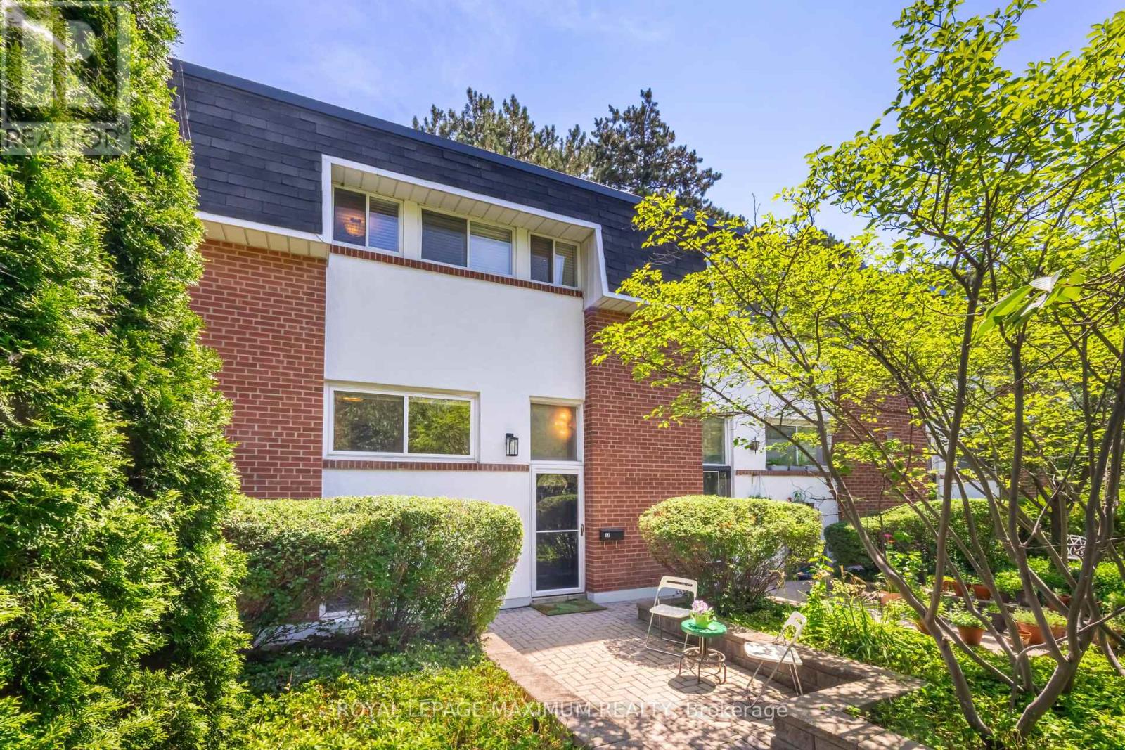 Property at 17 - 90 GEORGE HENRY BOULEVARD image 2