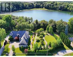 12 MACLEOD ESTATE COURT, Richmond Hill, Ontario
