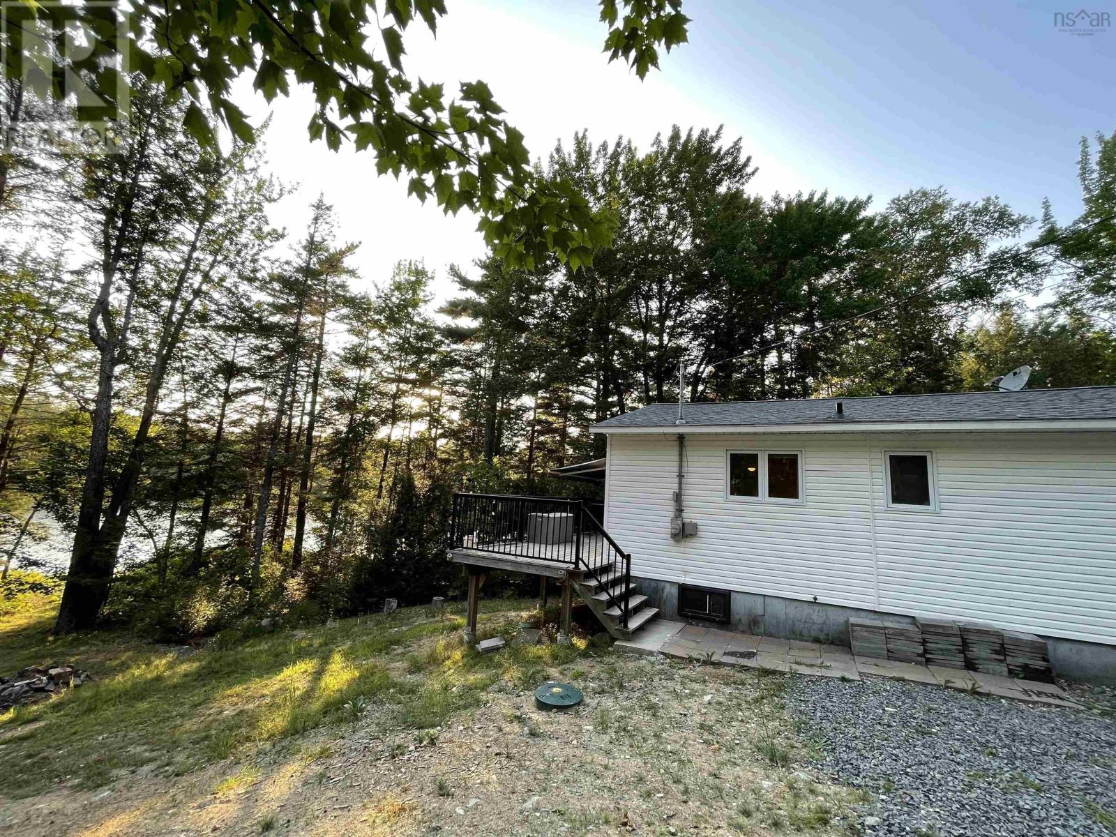 141 Hidden Lake East, Labelle, Nova Scotia  B0T 1E0 - Photo 15 - 202519877