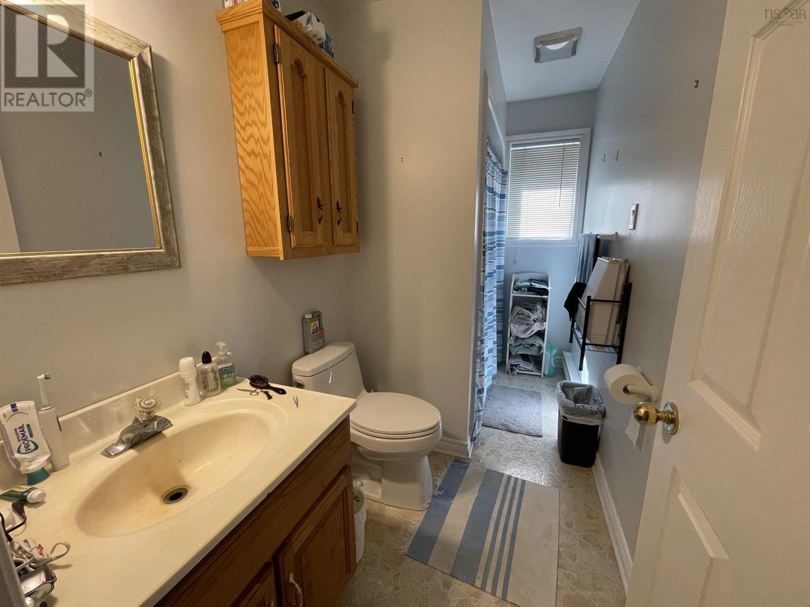 141 Hidden Lake East, Labelle, Nova Scotia  B0T 1E0 - Photo 14 - 202519877