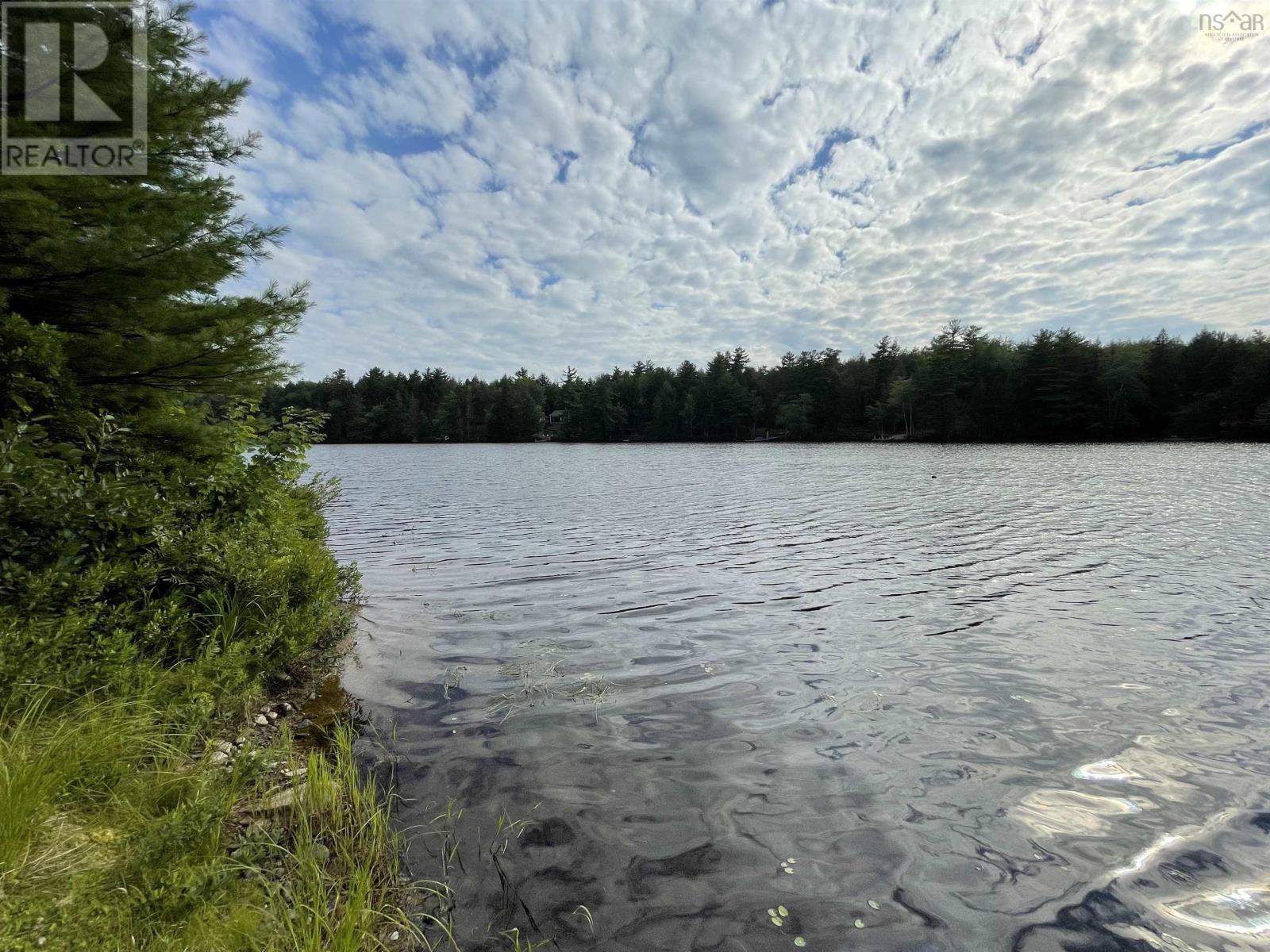 141 Hidden Lake East, Labelle, Nova Scotia  B0T 1E0 - Photo 3 - 202519877