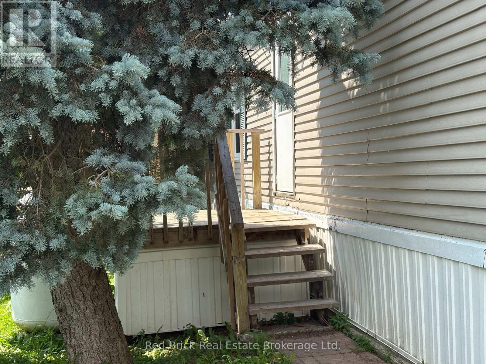 6 Lane Street, Centre Wellington, Ontario  N1M 2W5 - Photo 2 - X12281778