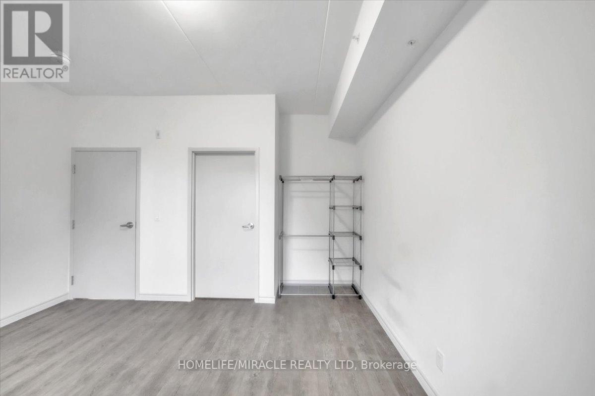 205 - 269 Sunview Street, Waterloo, Ontario  N2L 3V8 - Photo 15 - X12331845