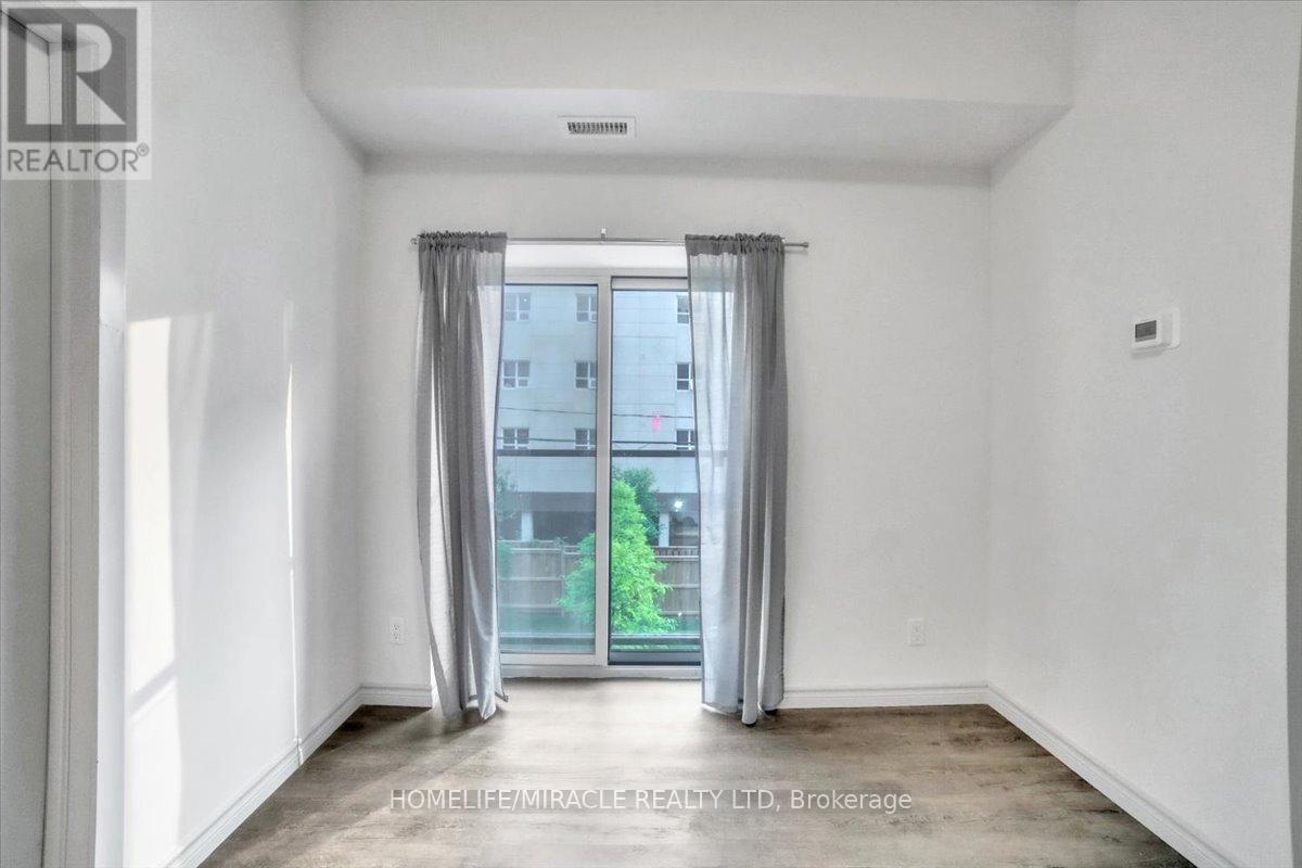 205 - 269 Sunview Street, Waterloo, Ontario  N2L 3V8 - Photo 9 - X12331845