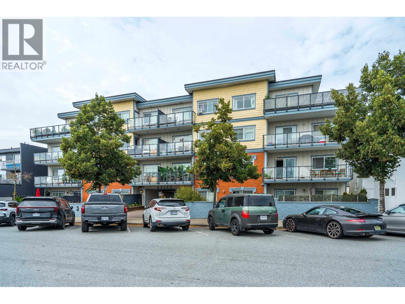 207 22363 SELKIRK AVENUE, maple ridge, British Columbia