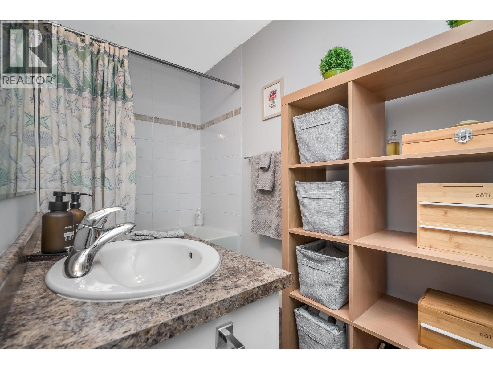 207 22363 Selkirk Avenue, Maple Ridge, British Columbia  V2X 2X6 - Photo 18 - R3034831