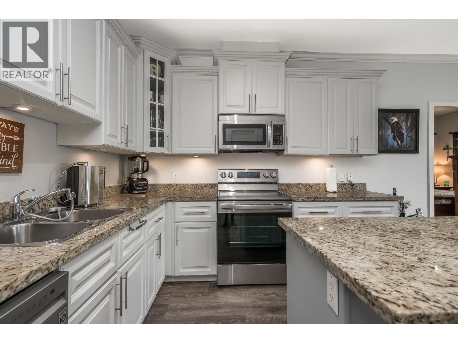 207 22363 Selkirk Avenue, Maple Ridge, British Columbia  V2X 2X6 - Photo 4 - R3034831