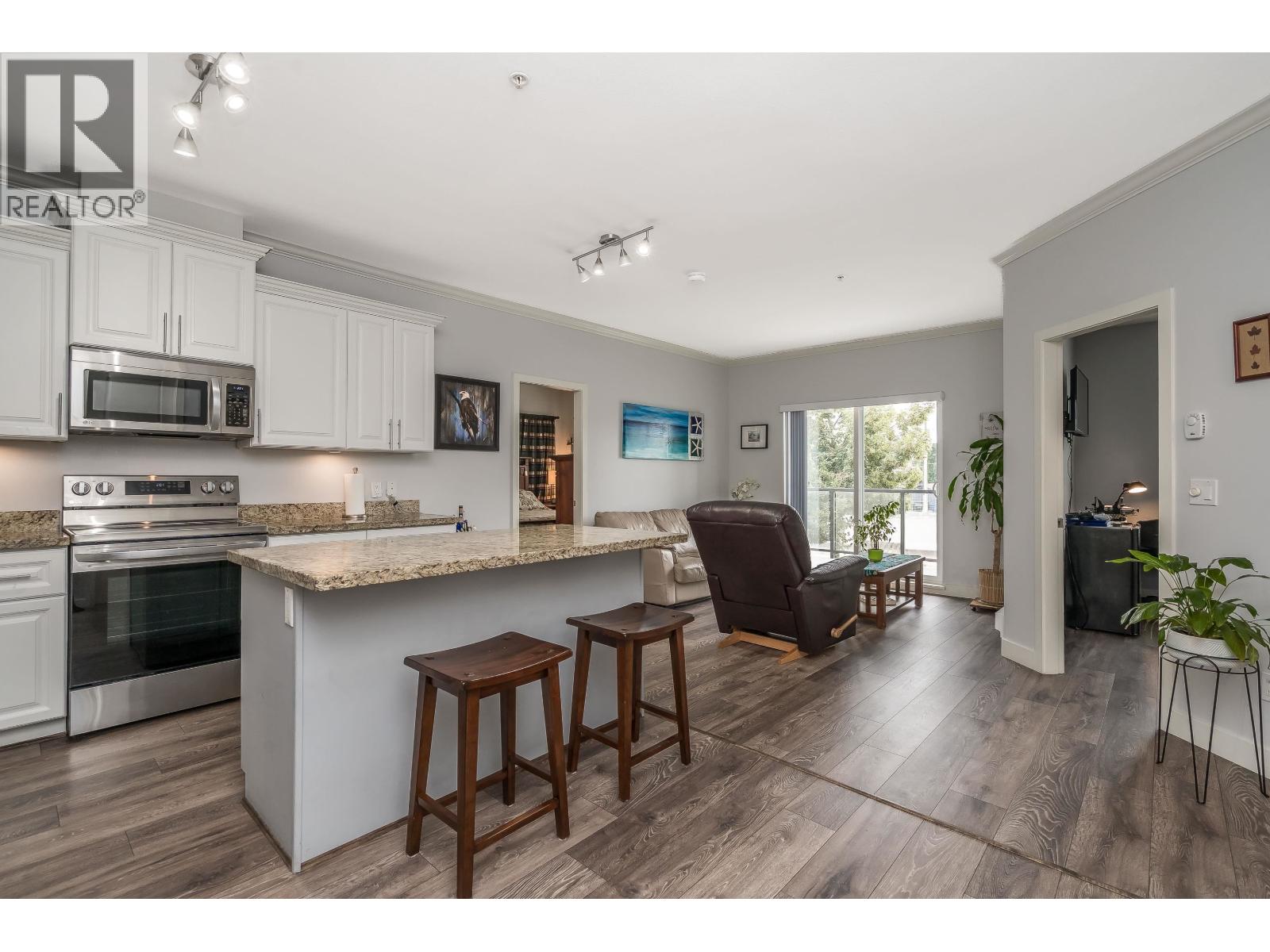 207 22363 Selkirk Avenue, Maple Ridge, British Columbia  V2X 2X6 - Photo 6 - R3034831