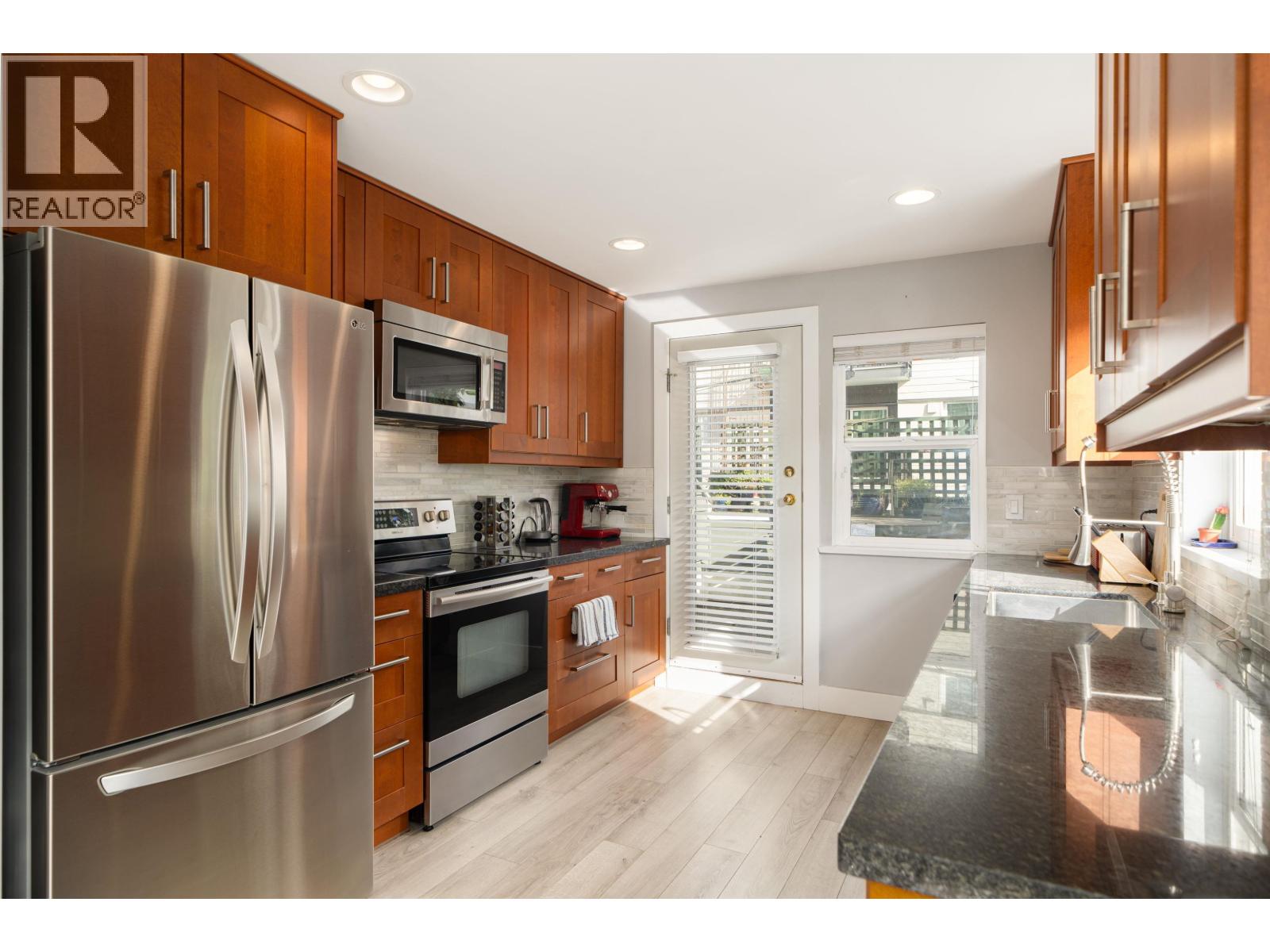 D 136 W 4th Street, North Vancouver, British Columbia  V7M 1H5 - Photo 10 - R3034952