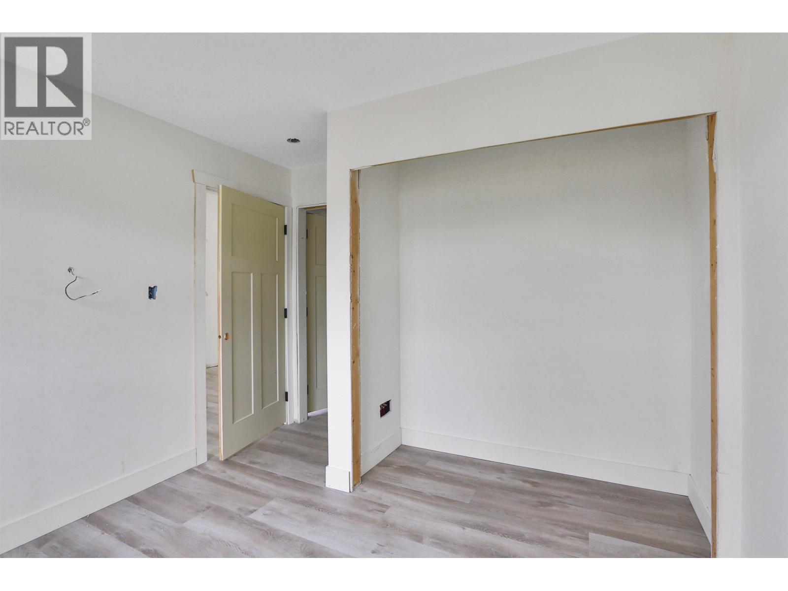 201 Finnigan Street, Coquitlam, British Columbia  V3K 5J3 - Photo 12 - R3020642