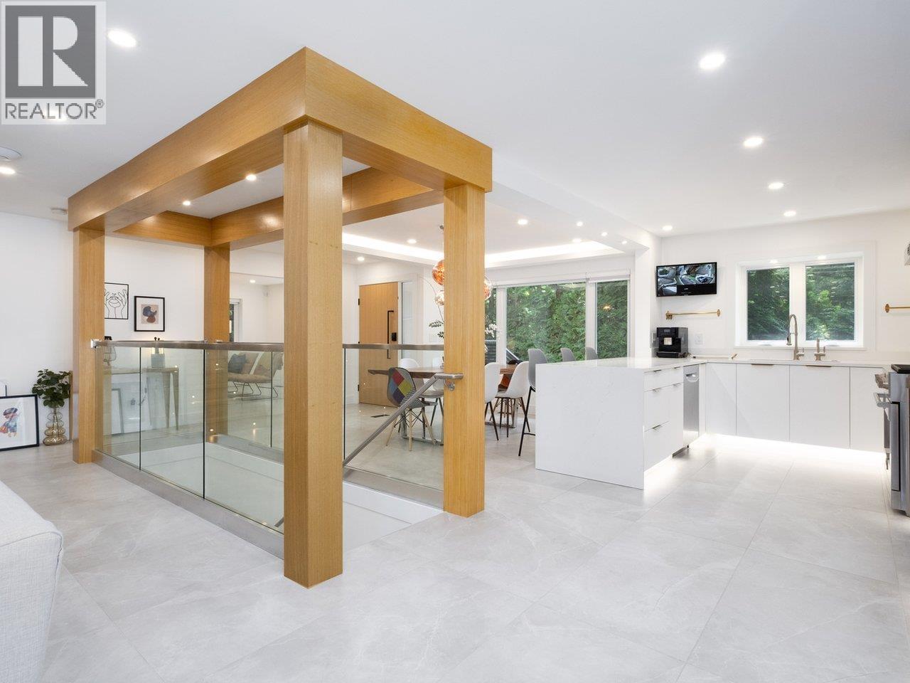 Property at 4283 CAPILANO ROAD image 4