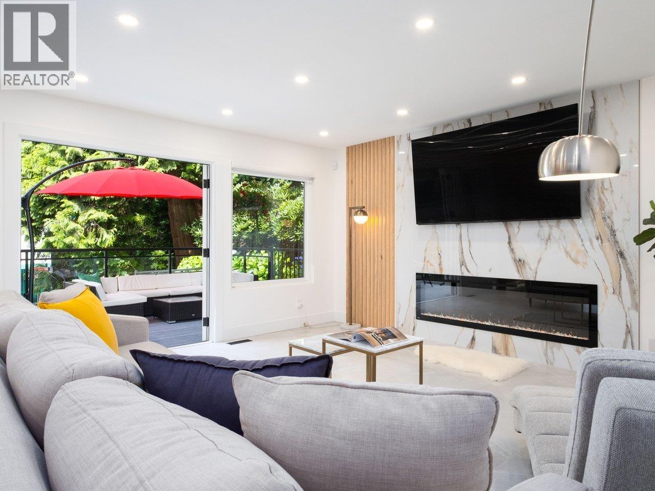 Property at 4283 CAPILANO ROAD image 2