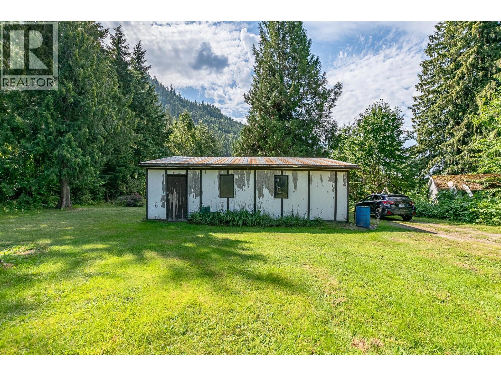 1825 Stepp Pit Road, Sicamous, British Columbia  V0E 2V1 - Photo 16 - 10358567