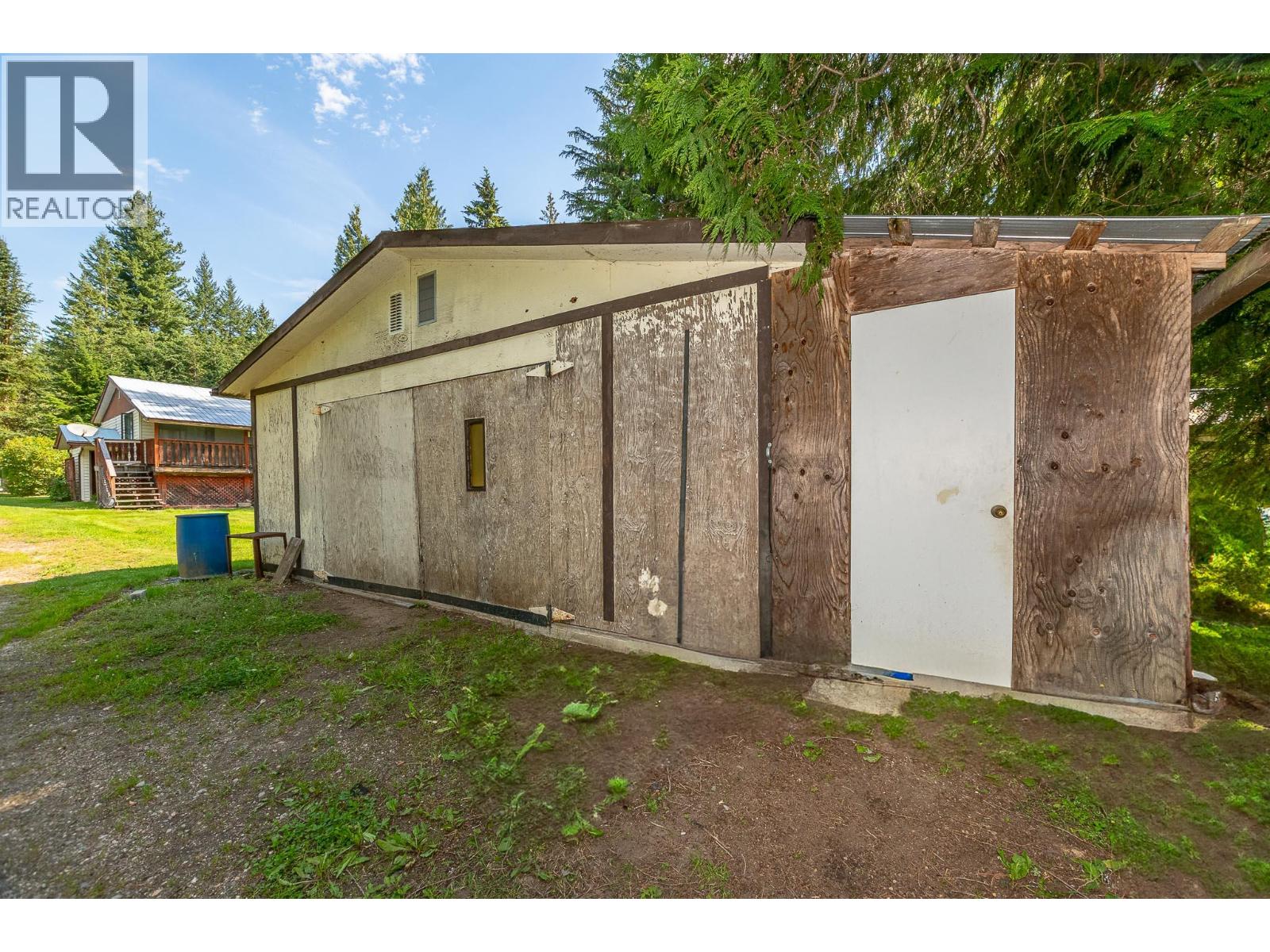 1825 Stepp Pit Road, Sicamous, British Columbia  V0E 2V1 - Photo 12 - 10358567