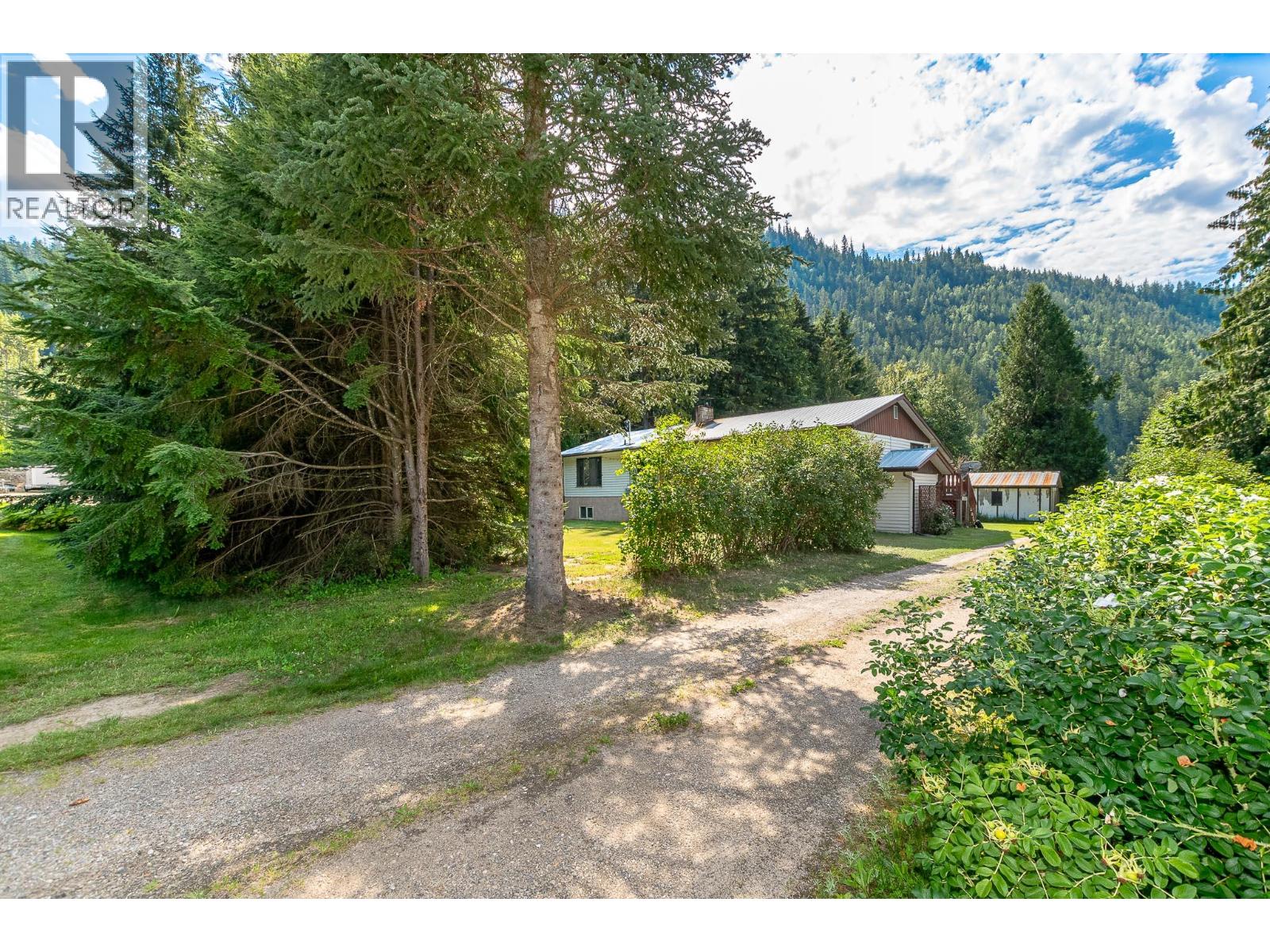 1825 Stepp Pit Road, Sicamous, British Columbia  V0E 2V1 - Photo 19 - 10358567
