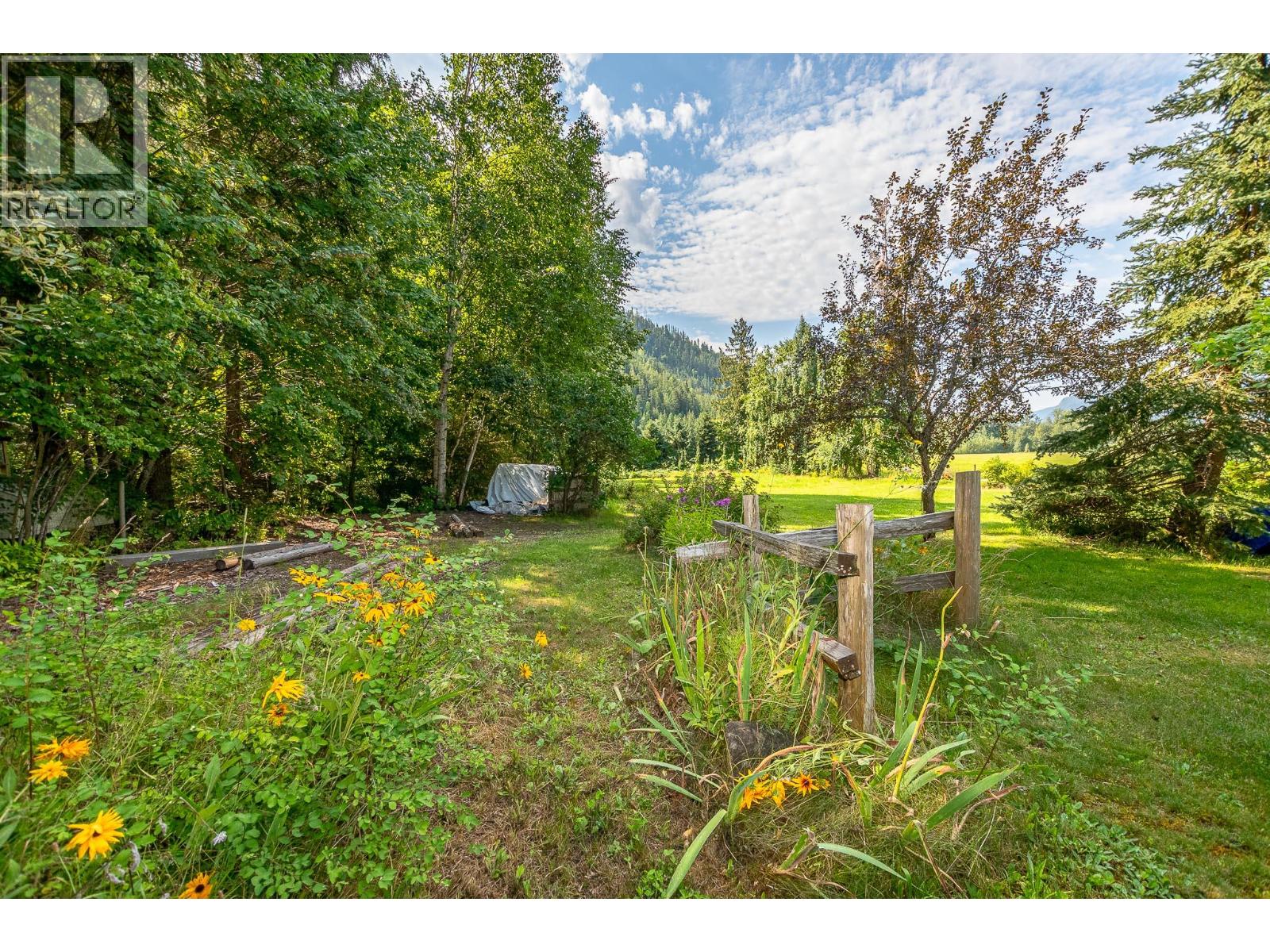 1825 Stepp Pit Road, Sicamous, British Columbia  V0E 2V1 - Photo 7 - 10358567