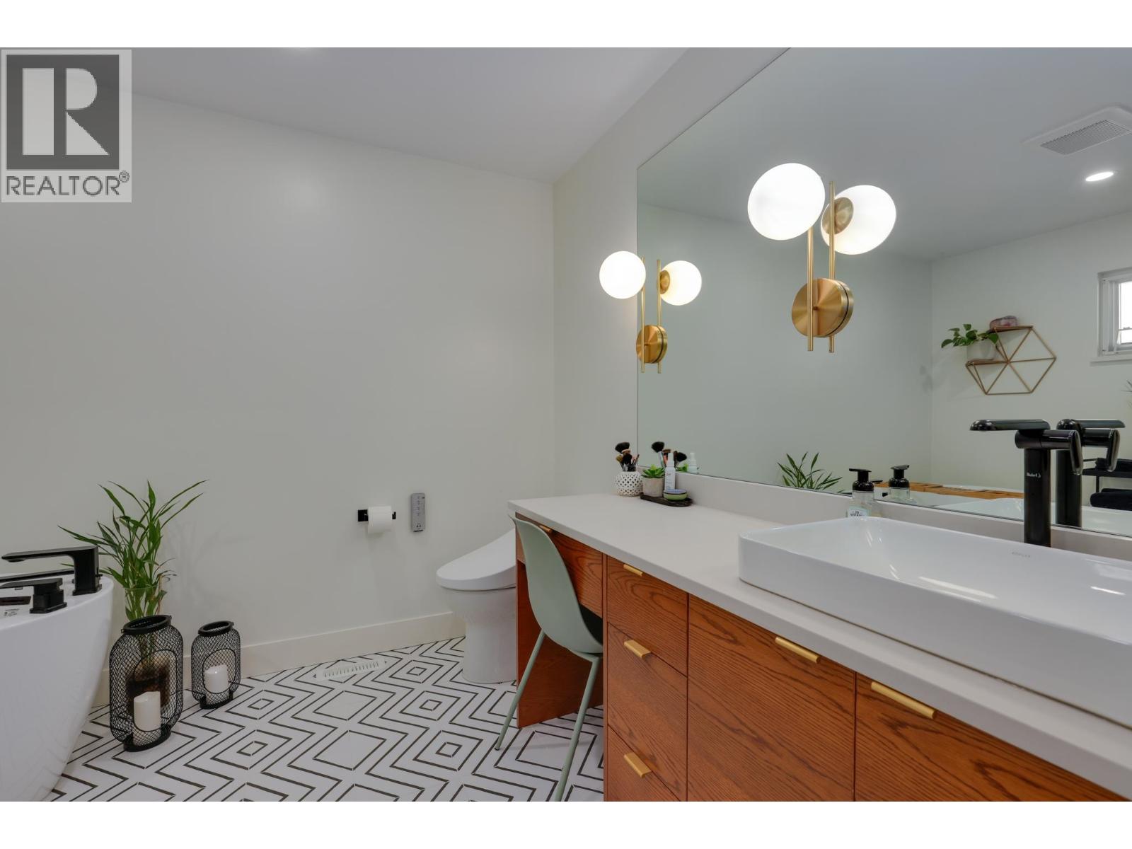 2587 Larkin Avenue, Port Coquitlam, British Columbia  V3B 2H8 - Photo 18 - R3034846