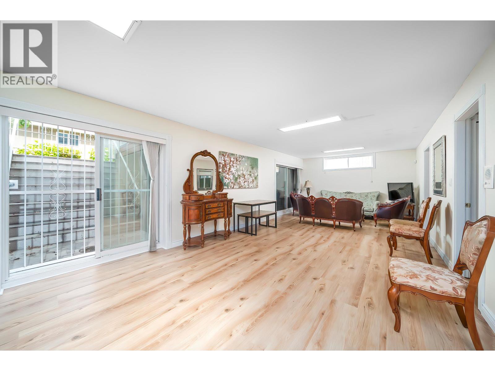 2407 W 18th Avenue, Vancouver, British Columbia  V6L 1A9 - Photo 18 - R3034861