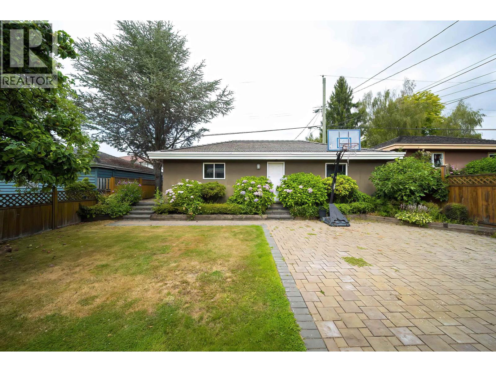 2407 W 18th Avenue, Vancouver, British Columbia  V6L 1A9 - Photo 33 - R3034861