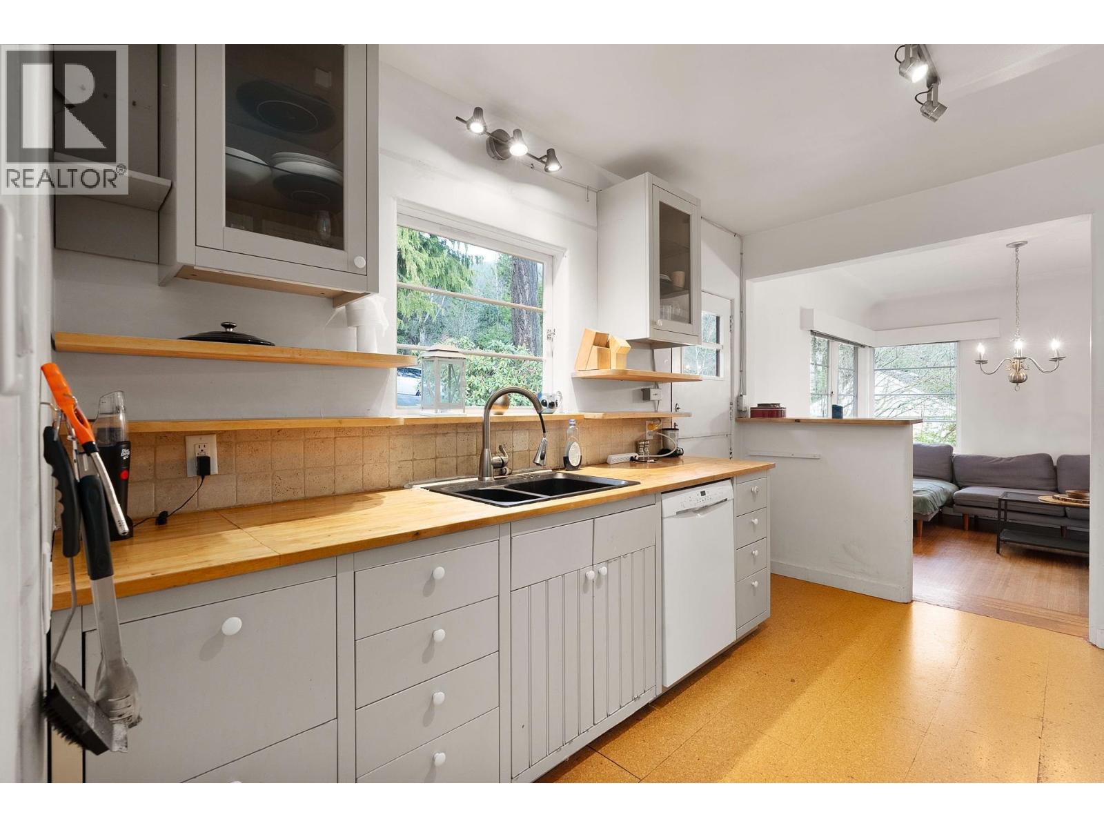 3548 Creery Avenue, West Vancouver, British Columbia  V7V 2M1 - Photo 7 - R3035007